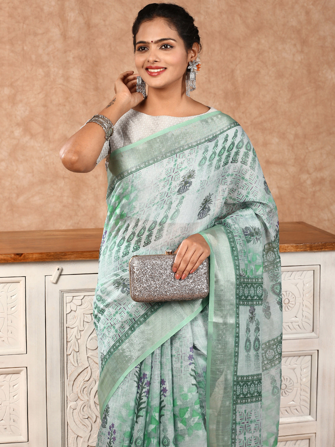 Women Semi Linen Saree Green SL125