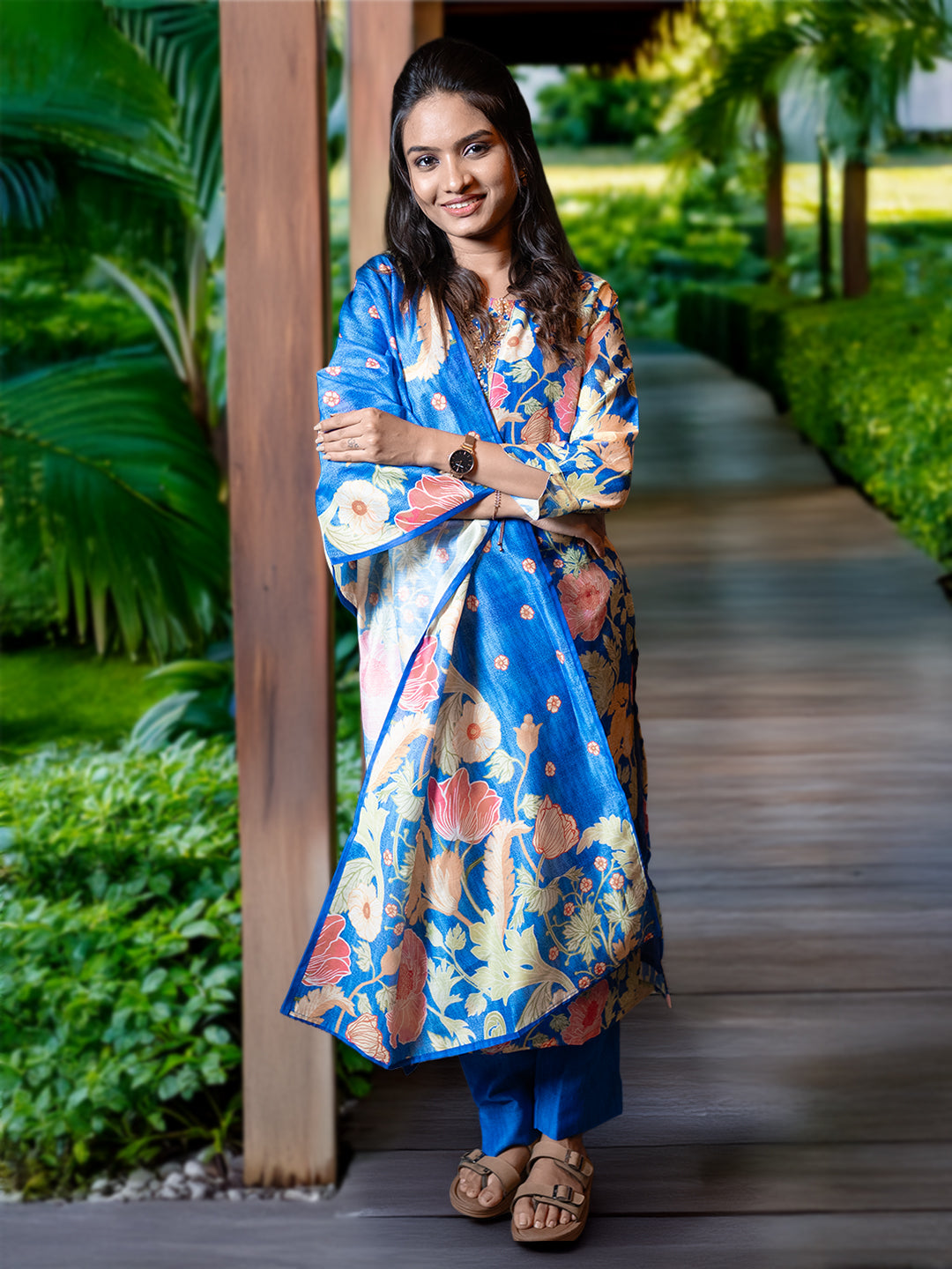 Women Blue Cotton Mix Weaving Printed Kurti Set EKS113