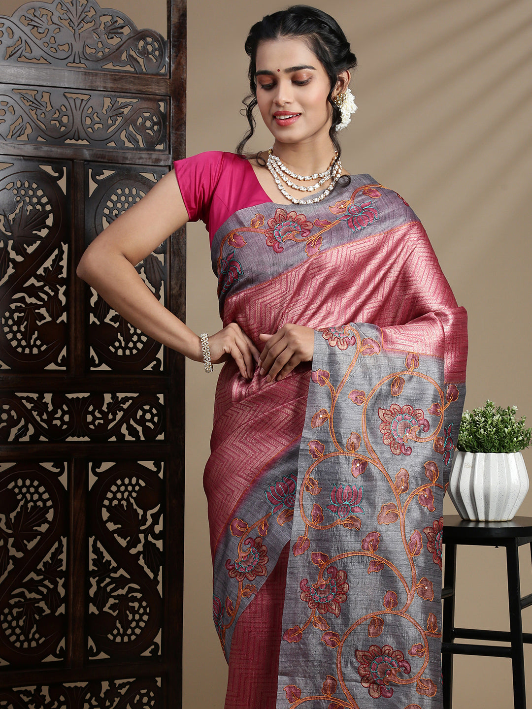 Women Grey Semi Raw Silk Embroidered Saree SRS111
