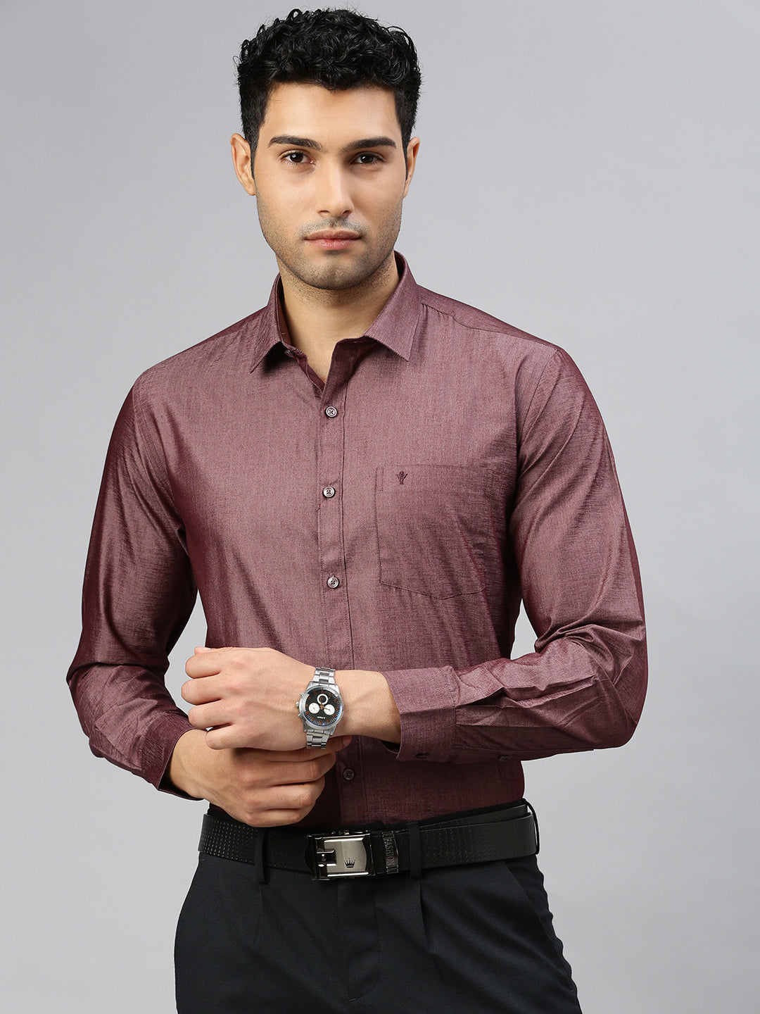 Men Cotton Blend Full Sleeves Shirt Marron T46 TV3