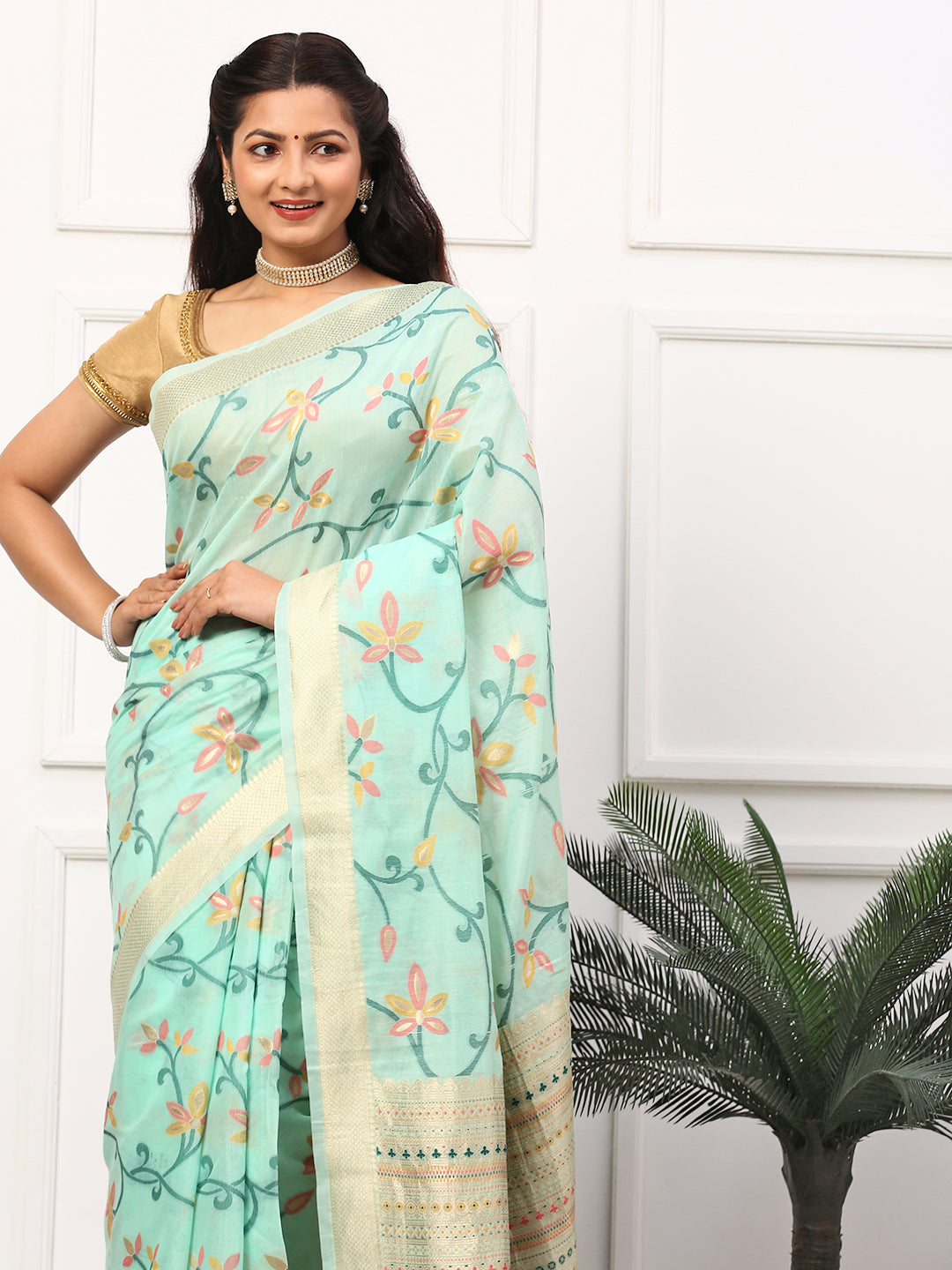 Women Semi Silk Saree Green SS237