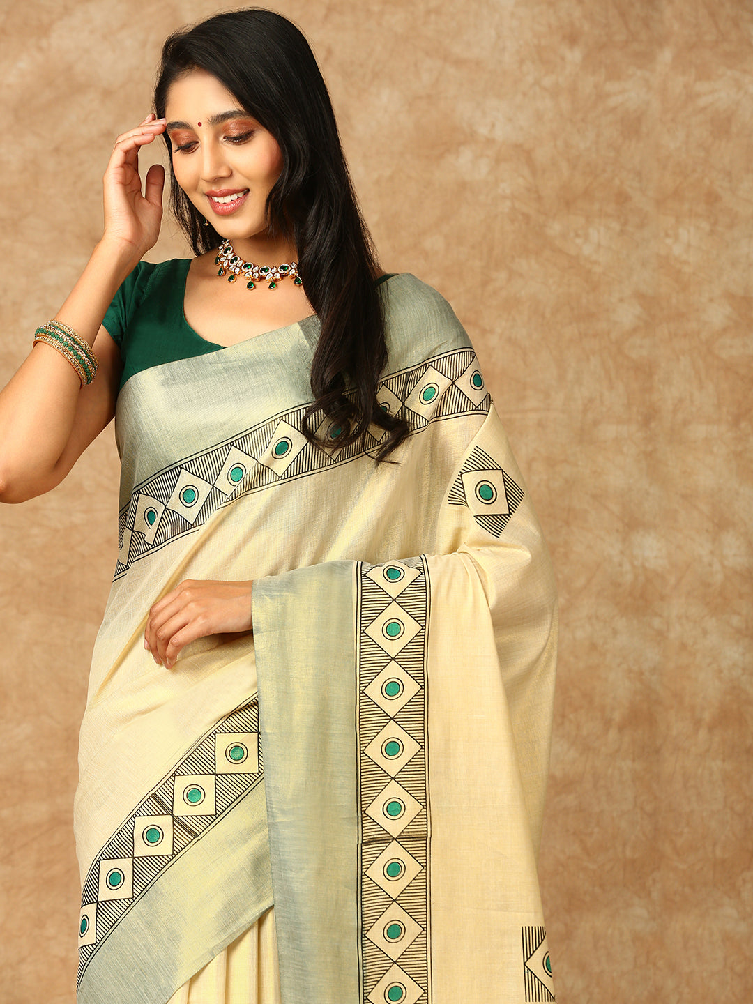 Women Kerala Cream Printed Saree KS150