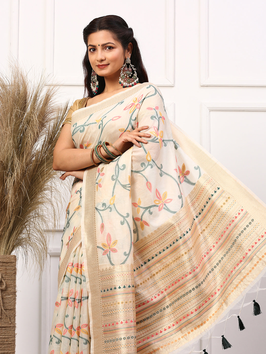 Womens Semi Silk Saree White SS238