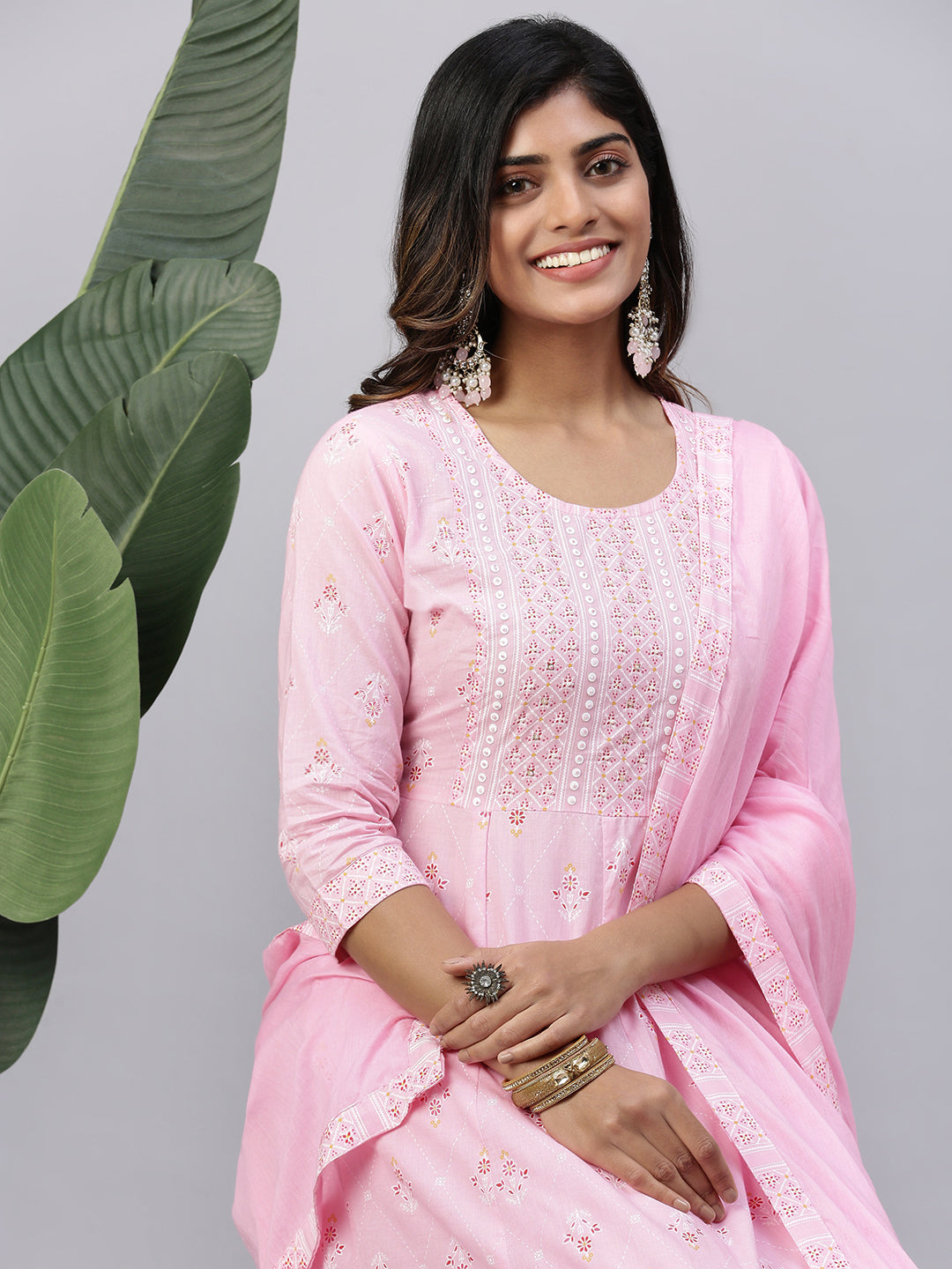 Women Embroidered & Printed Kurti Sets Pink EKS21