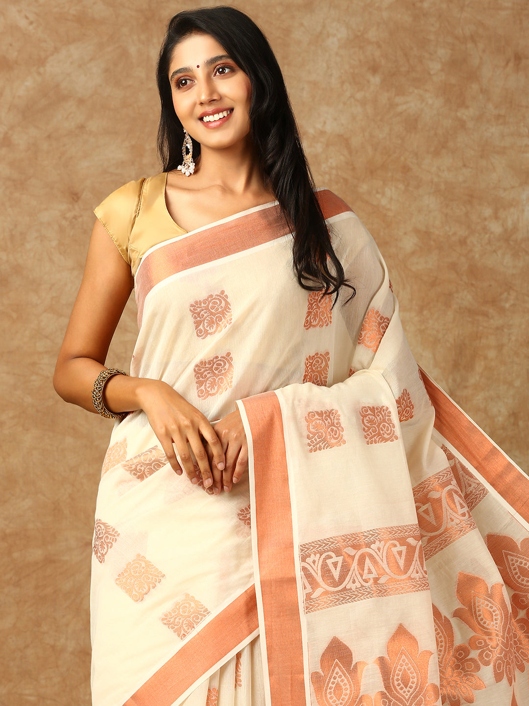 Women Kerala Cream Printed Saree KS144