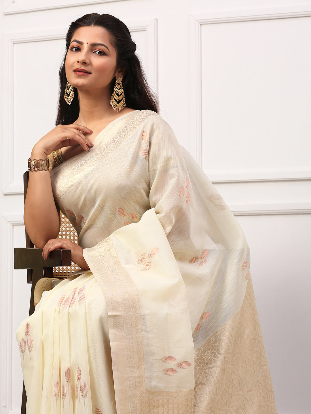 Women Semi Linen Weaving Saree White SL141