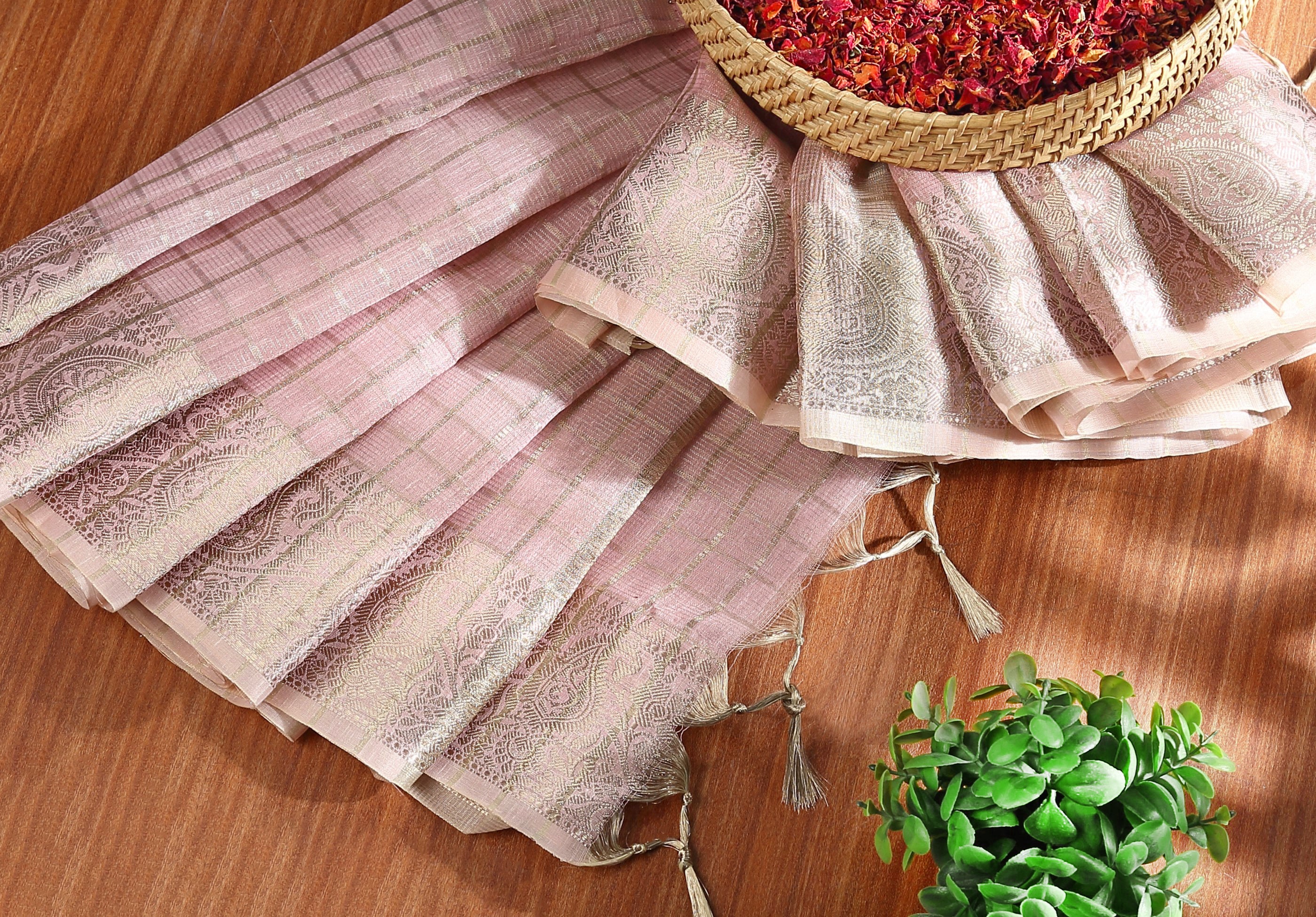 Women Semi Cotton Pink Weaving Saree -SCS65