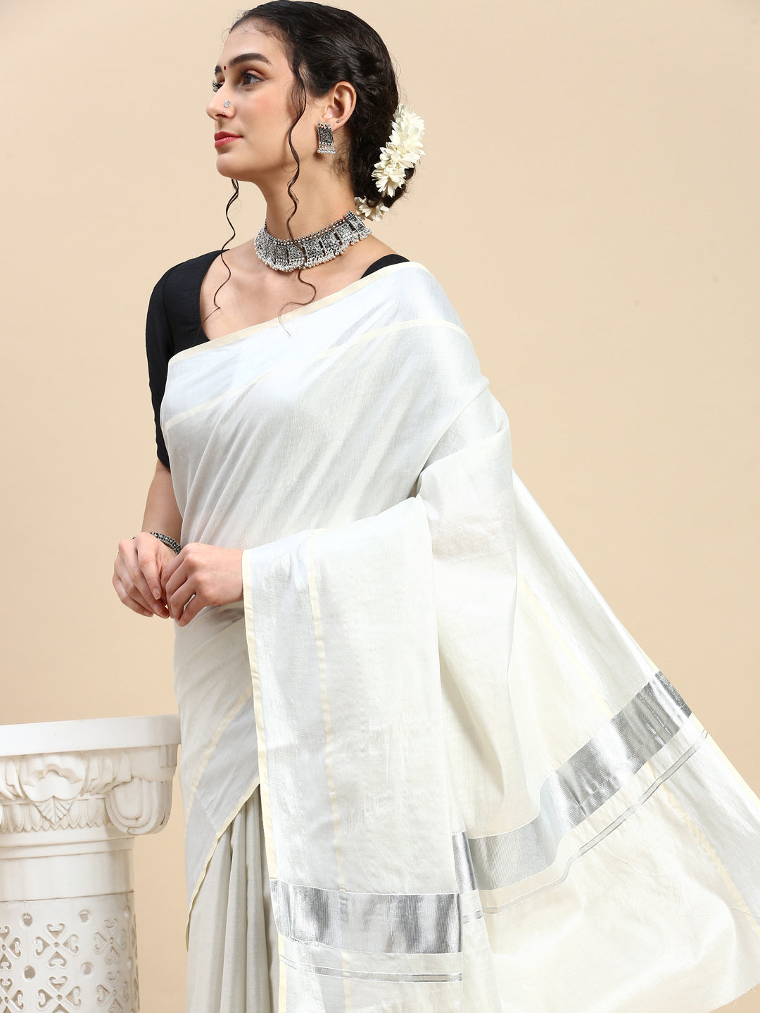 New Kerala kasavu cotton saree draping | Plain kasavu cotton saree draping  to traditional look sari - YouTube