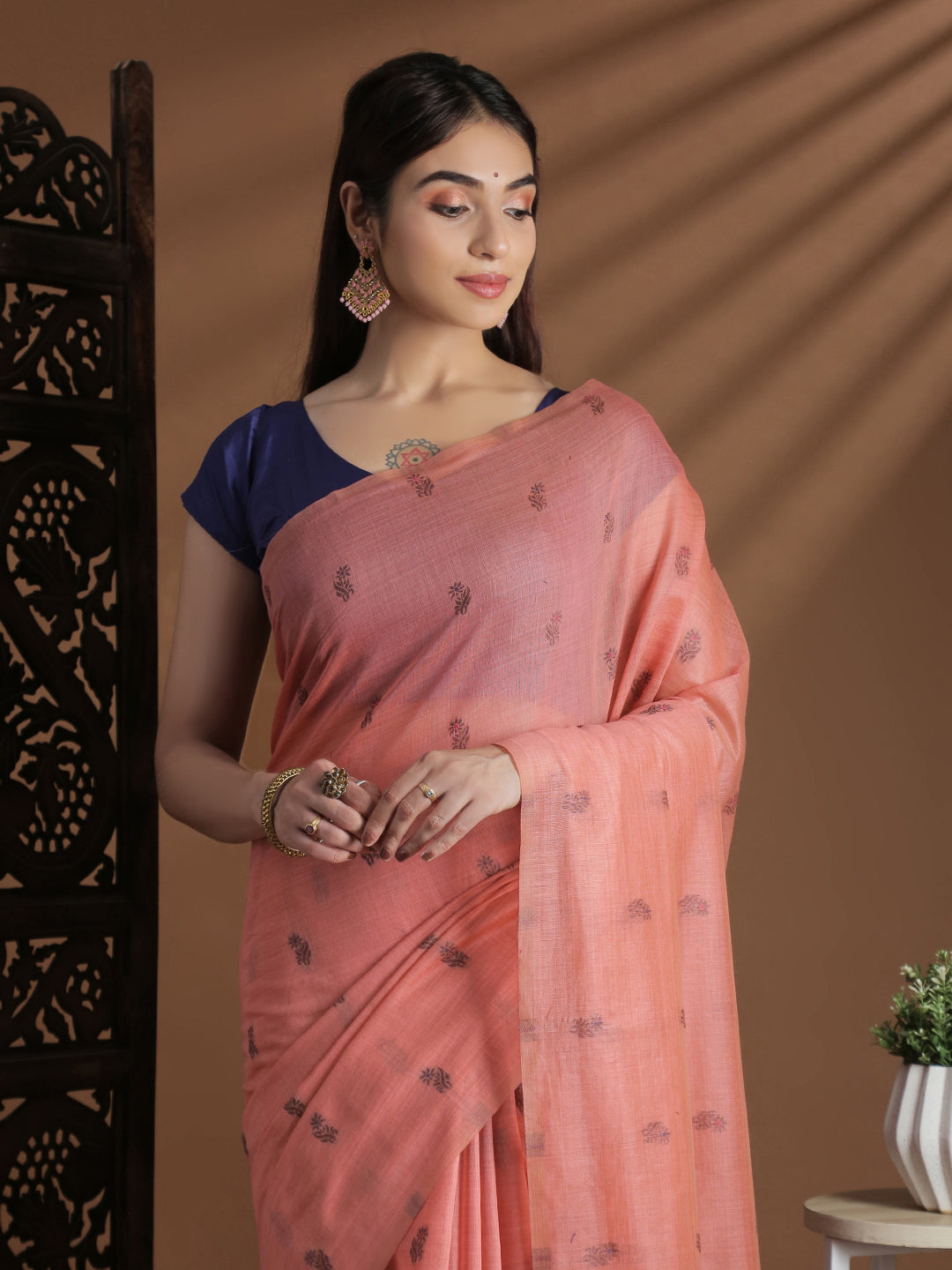 Women Peach Cotton Weaving Saree PCS247