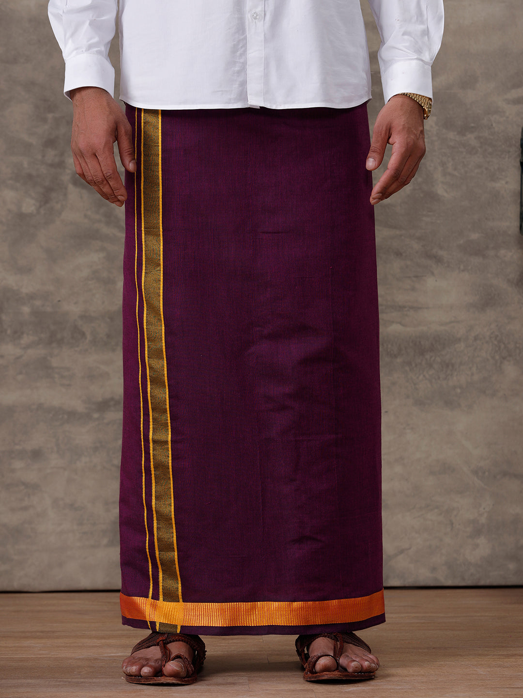 Men Violet Lungi with Fancy Border Colour Diamond CD06