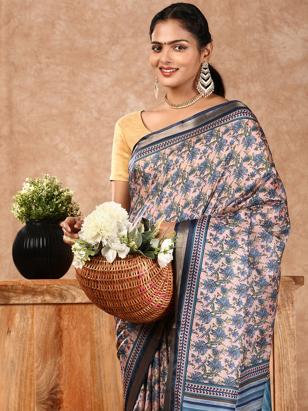 Women Semi Silk Print Saree Pink SS179