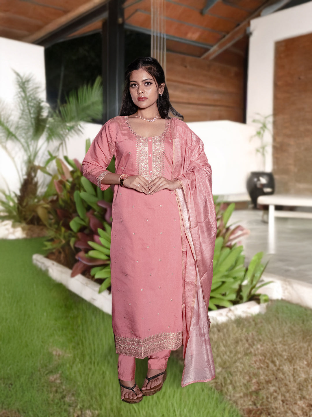 Women Pink MM Silk Embroidered Kurti Set EKS116