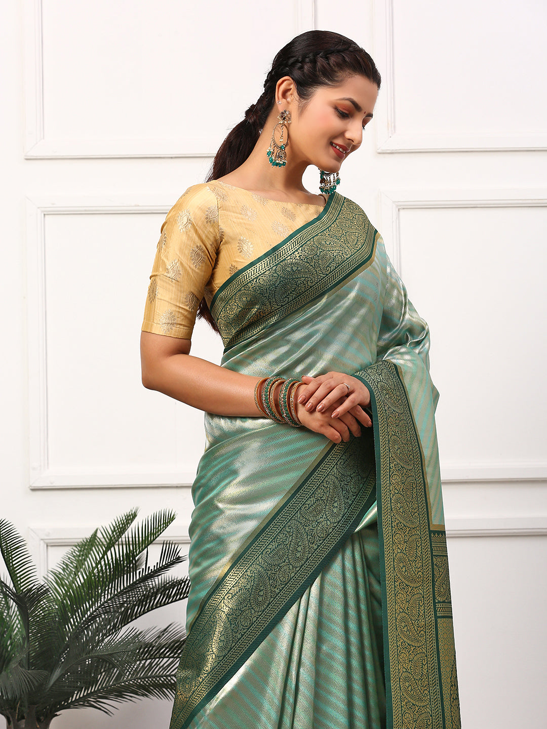 Womens Semi Silk Saree Green SS225