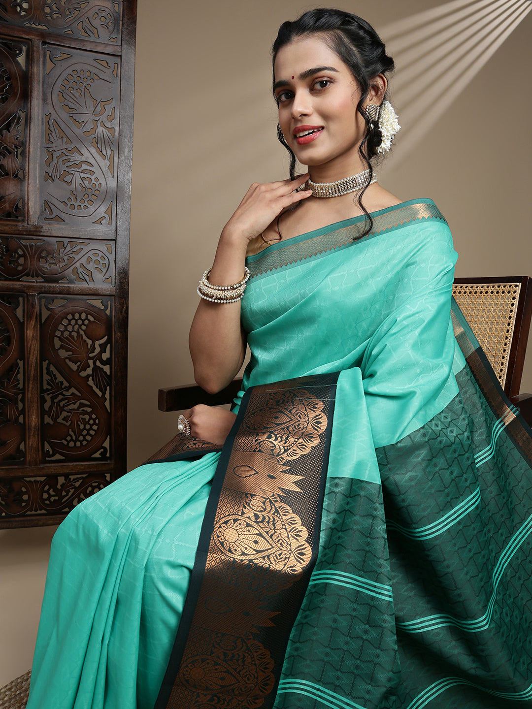 Women Green Art Silk Saree ASS124