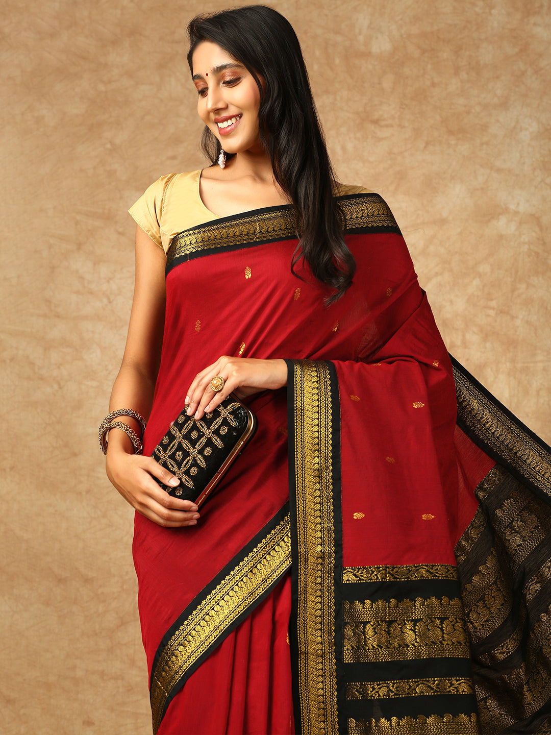 Women Kalyani Cotton Saree Red PCS121