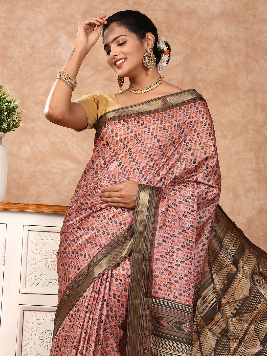 Women Semi Silk Print Saree Pink SS184