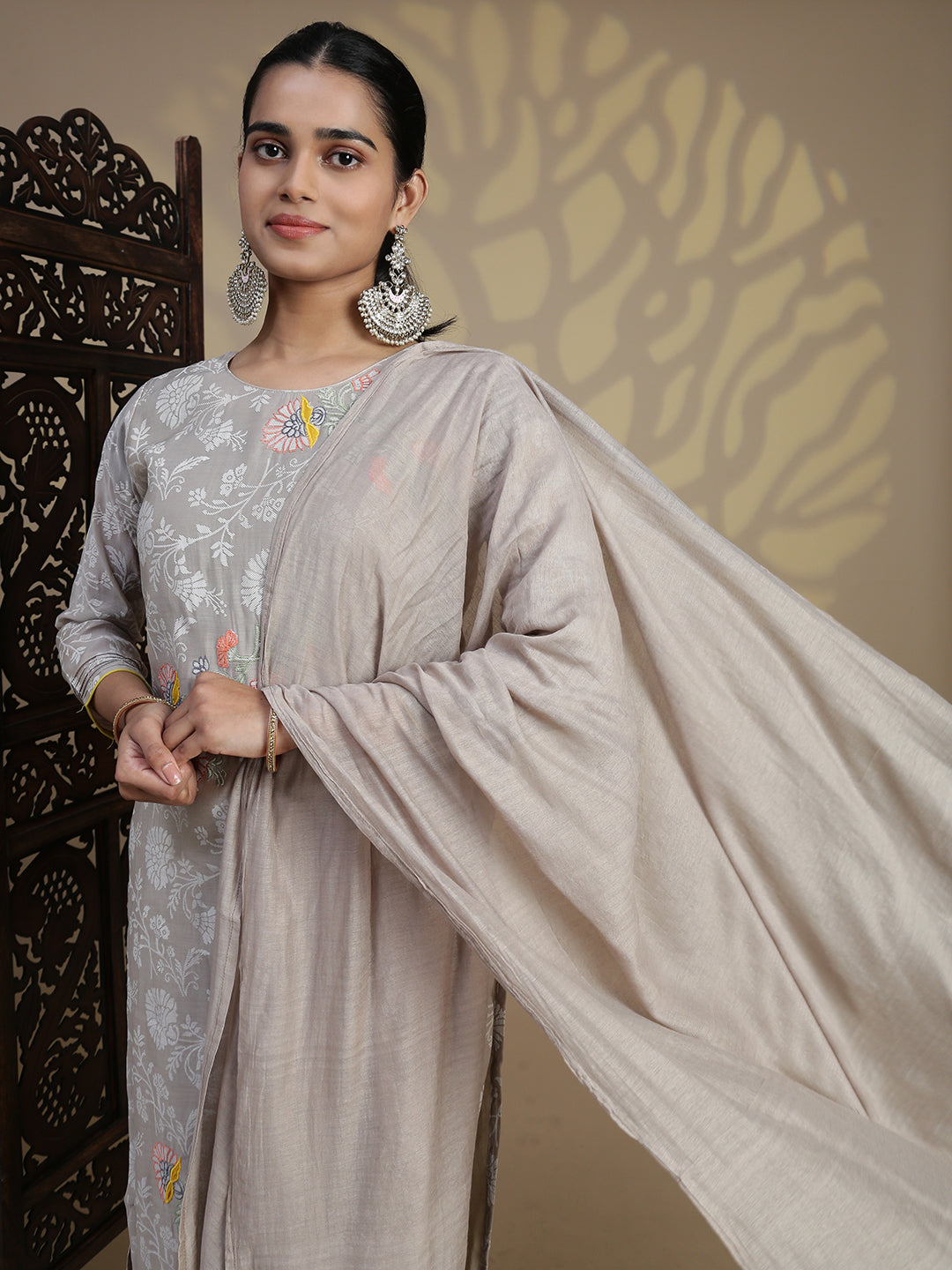 Women Light Grey MM Silk Embroidery Kurti Set EKS99