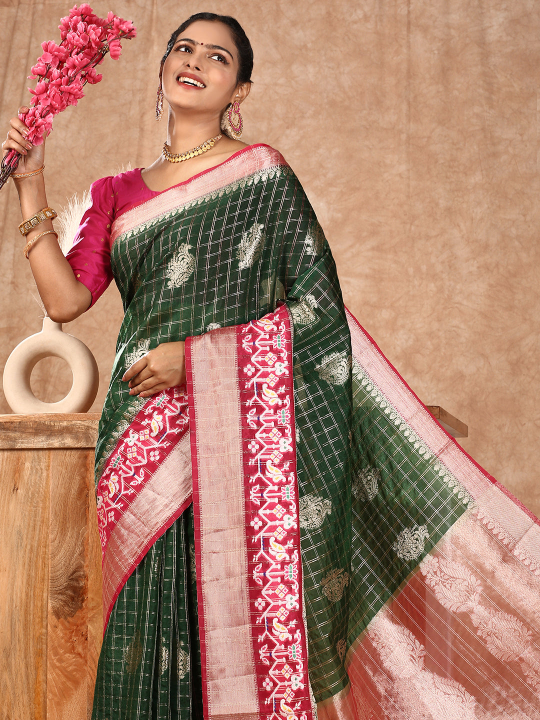 Women Semi Raw Silk Weaving Saree Green SRS79