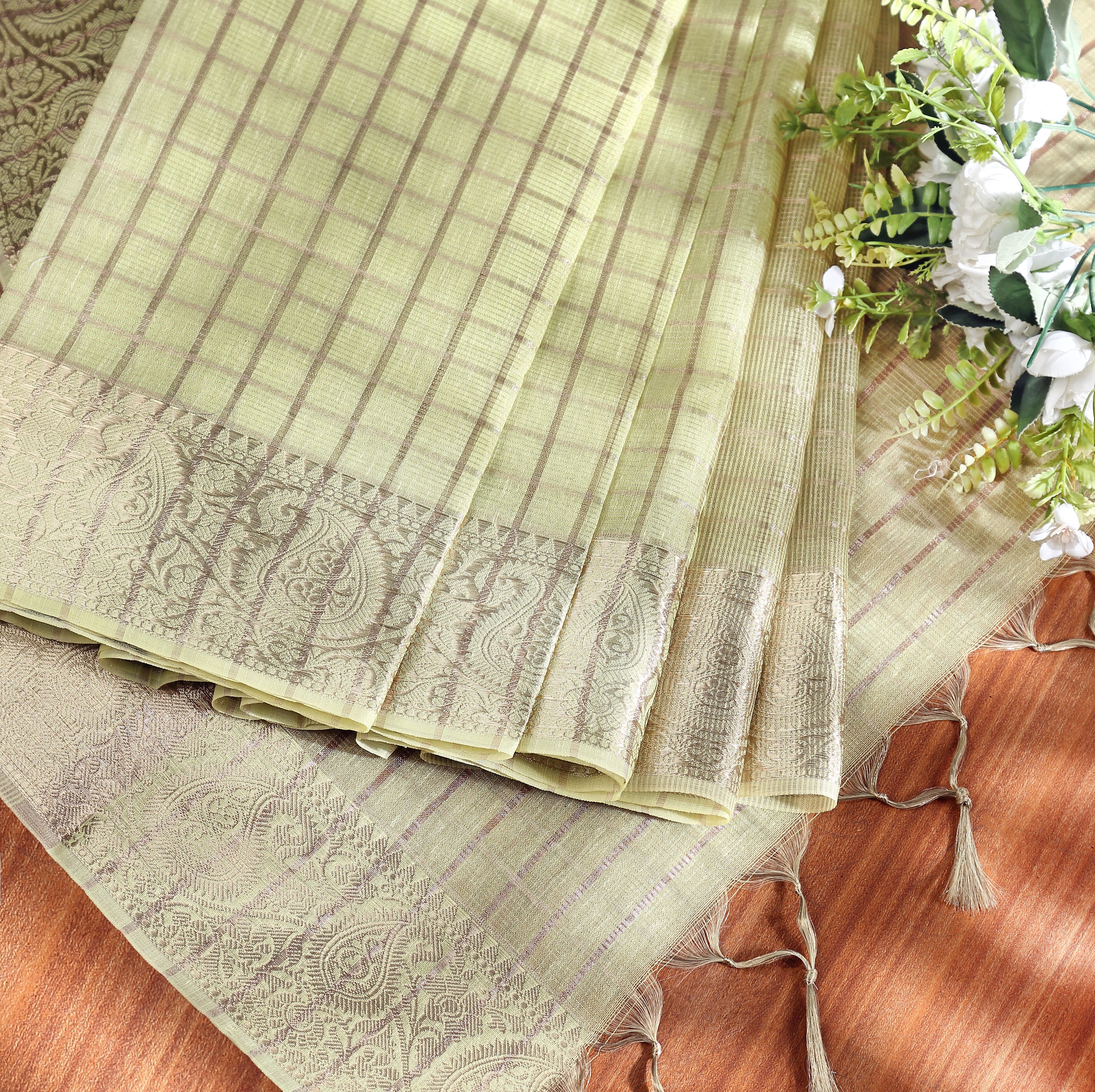 Women Semi Cotton Green Weaving Saree -SCS68
