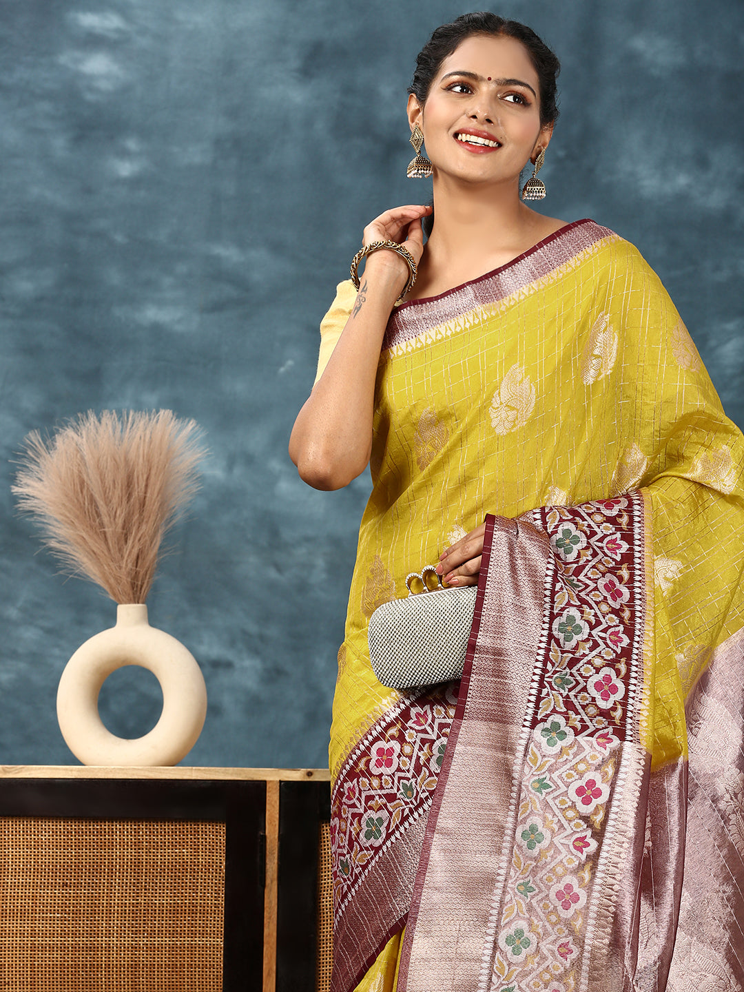 Women Semi Raw Silk Weaving Saree Yellow SRS77