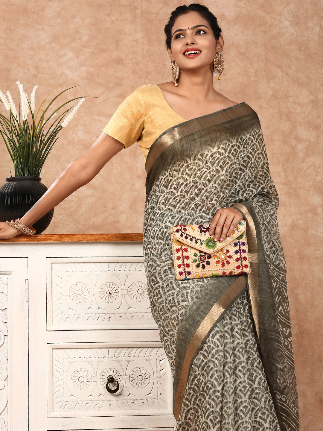 Women Semi Chanderi Saree Green SC16