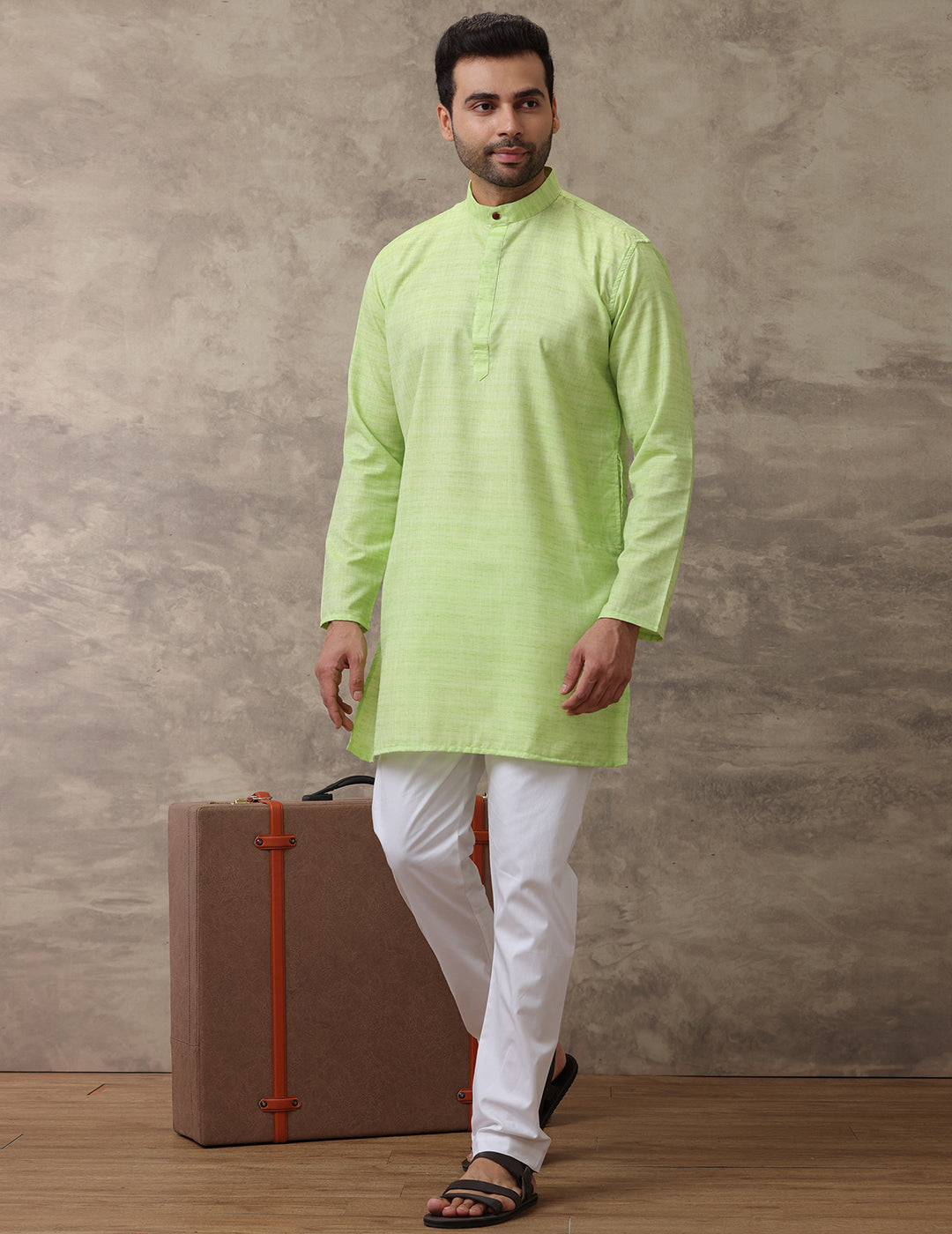 Men Medium Length Pocket Kurta Yellowish Green