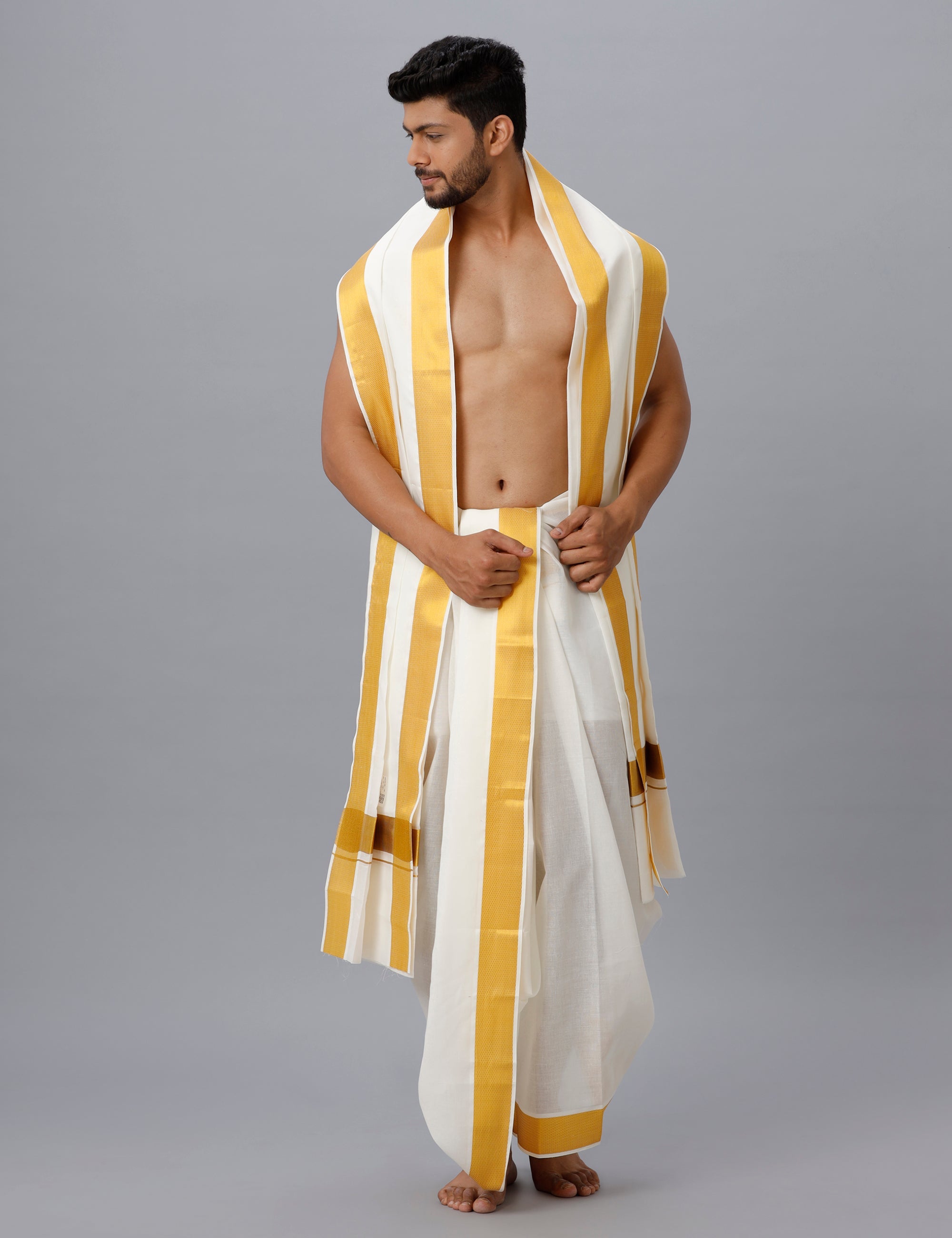 Male Model Mundu Kerala Traditional South Stock Photo 1137010577 |  Shutterstock