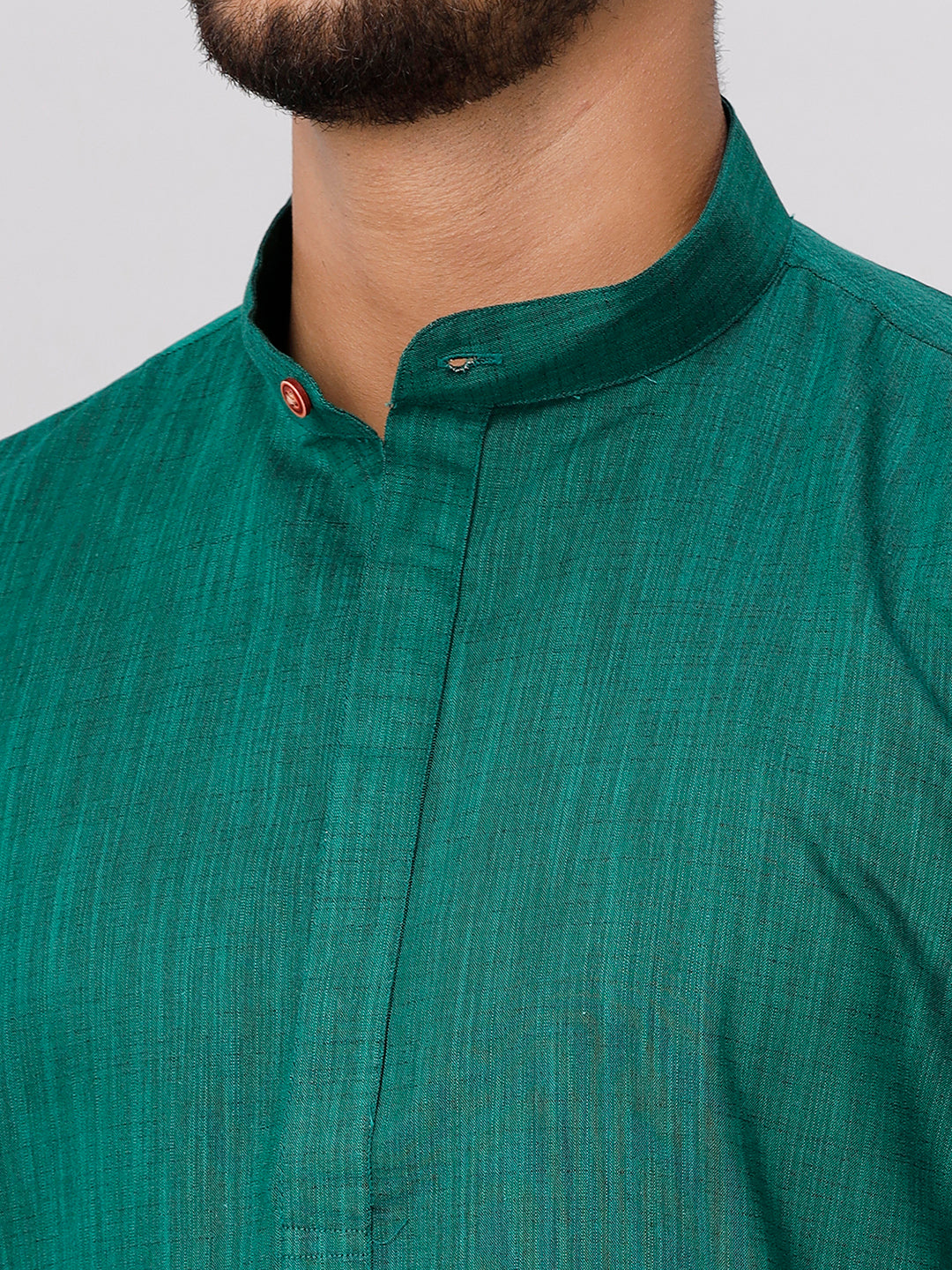 Mens Medium Length Dark Green Kurta with Cream Panchakacham Combo FS5-Zoom view