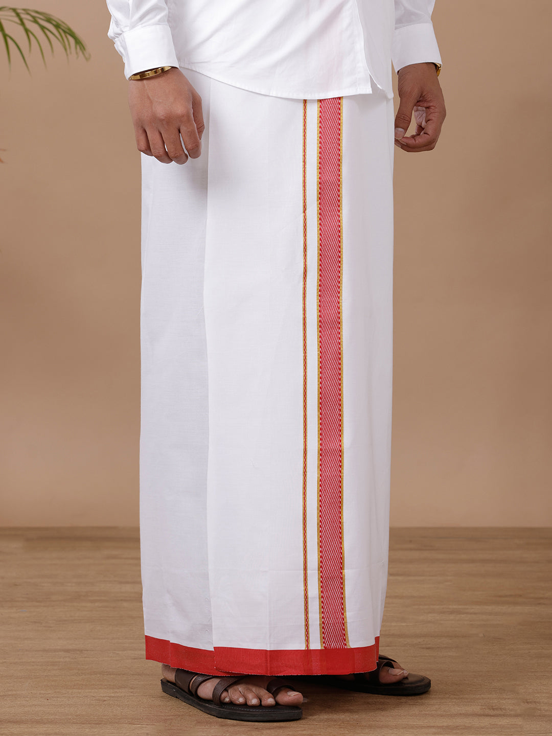 Men Gold Fancy Border Single Dhoti GR03