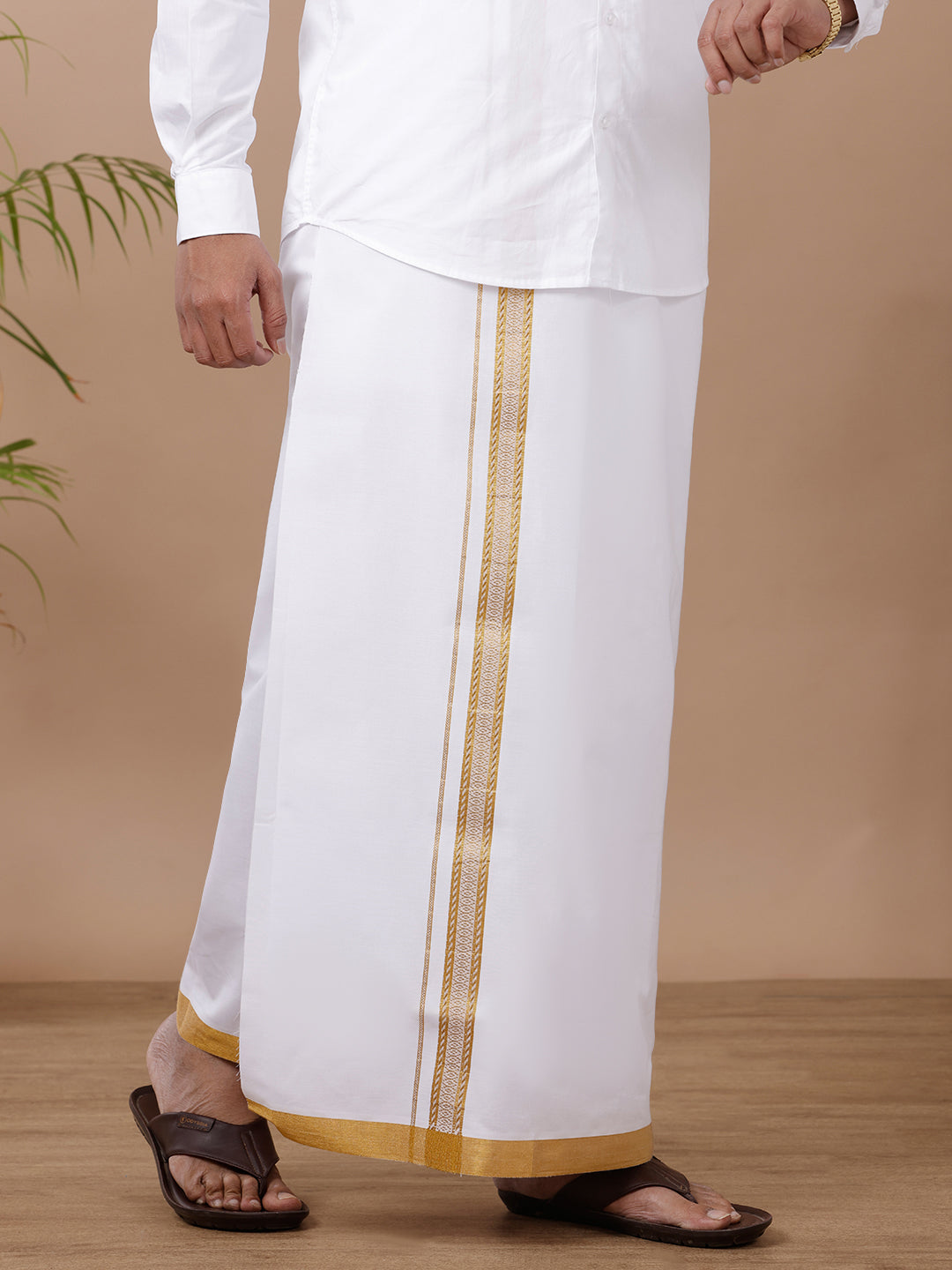 Mens Gold Fancy Border Single Dhoti GG01