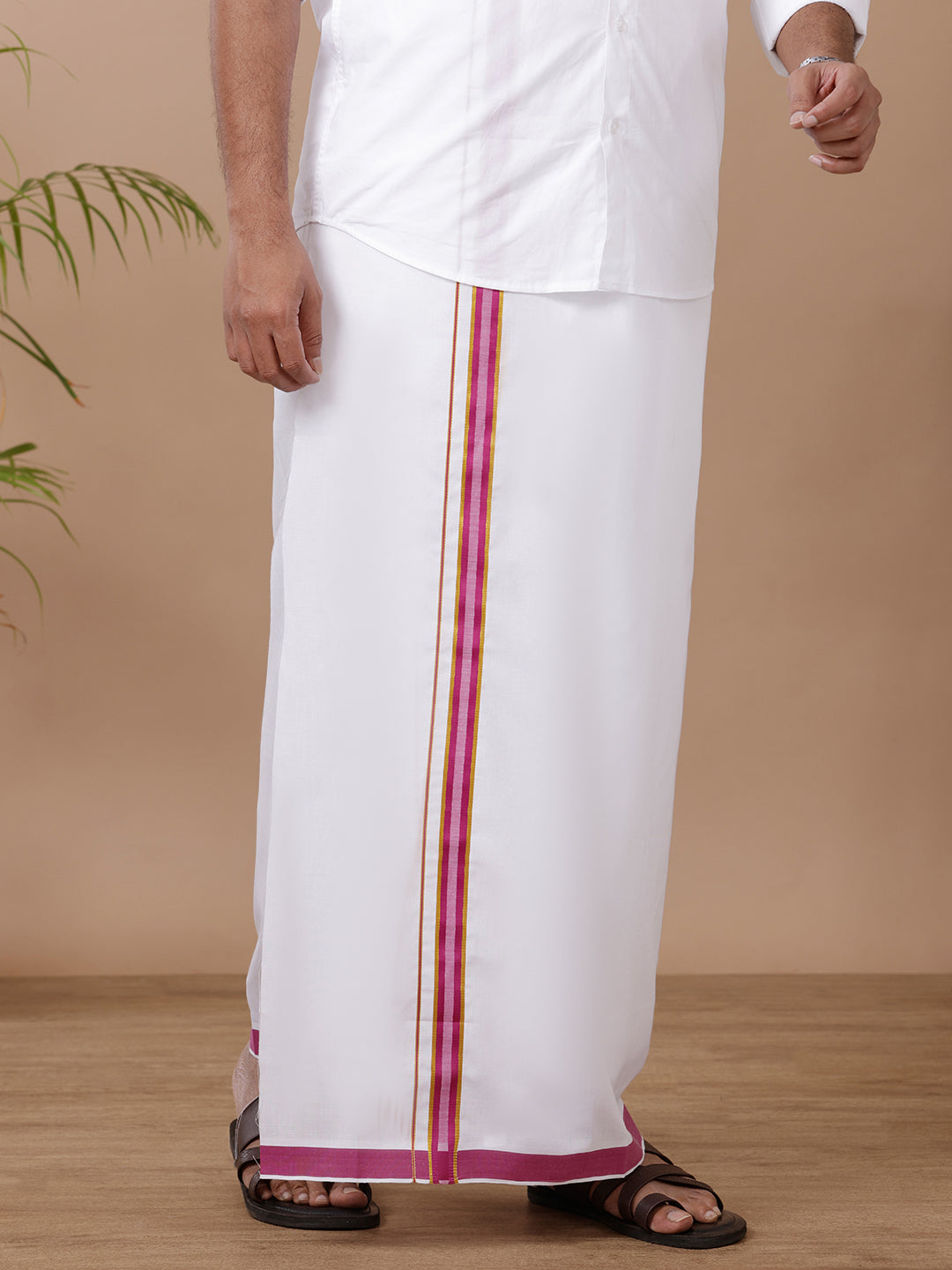 Men Gold Fancy Border Single Dhoti HGF16