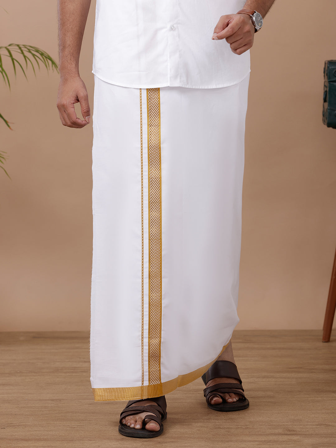 Mens Gold Fancy Border Single Dhoti GG02