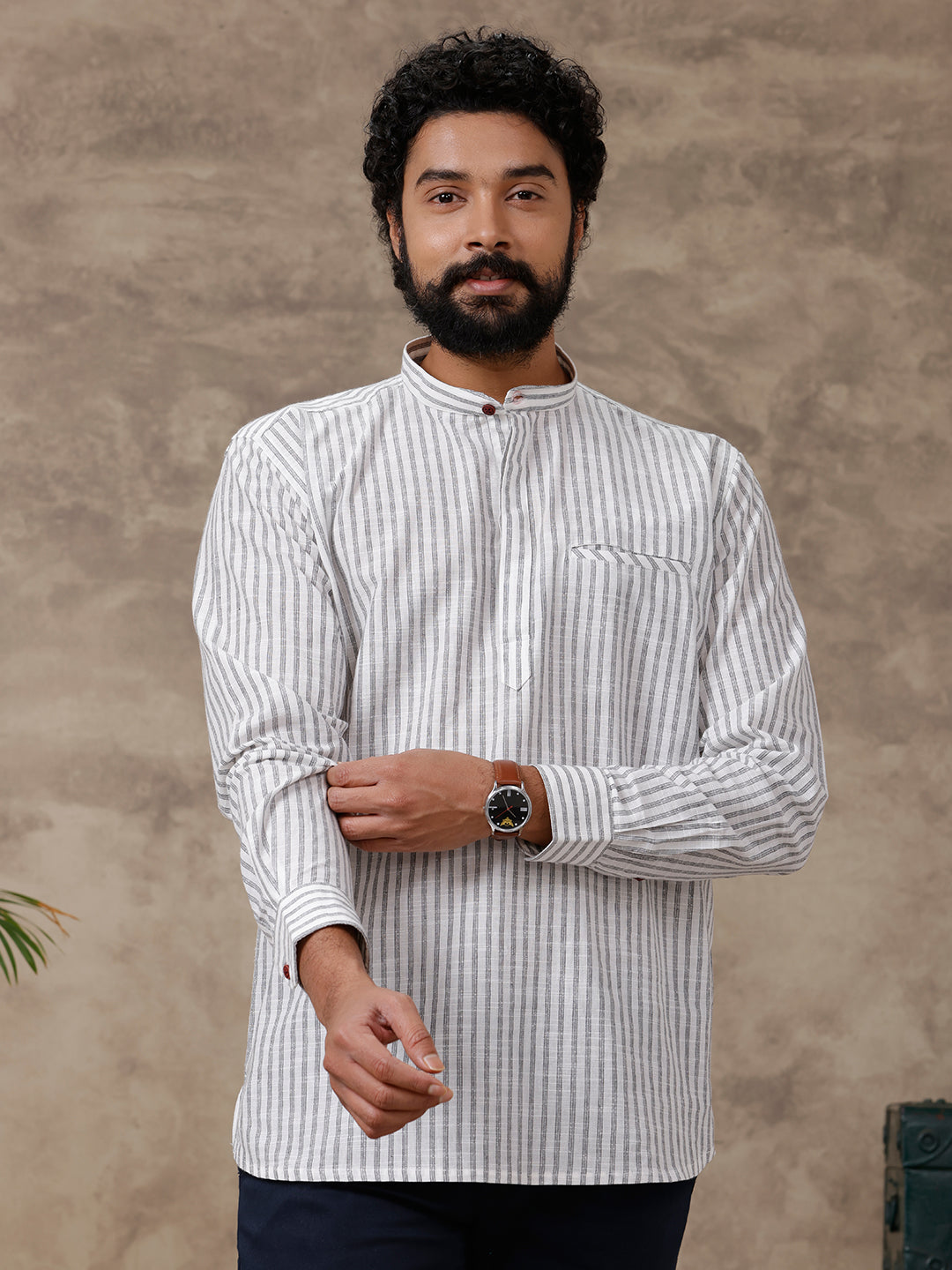 Mens Short Length Pocket Kurta Whitish Black PB9