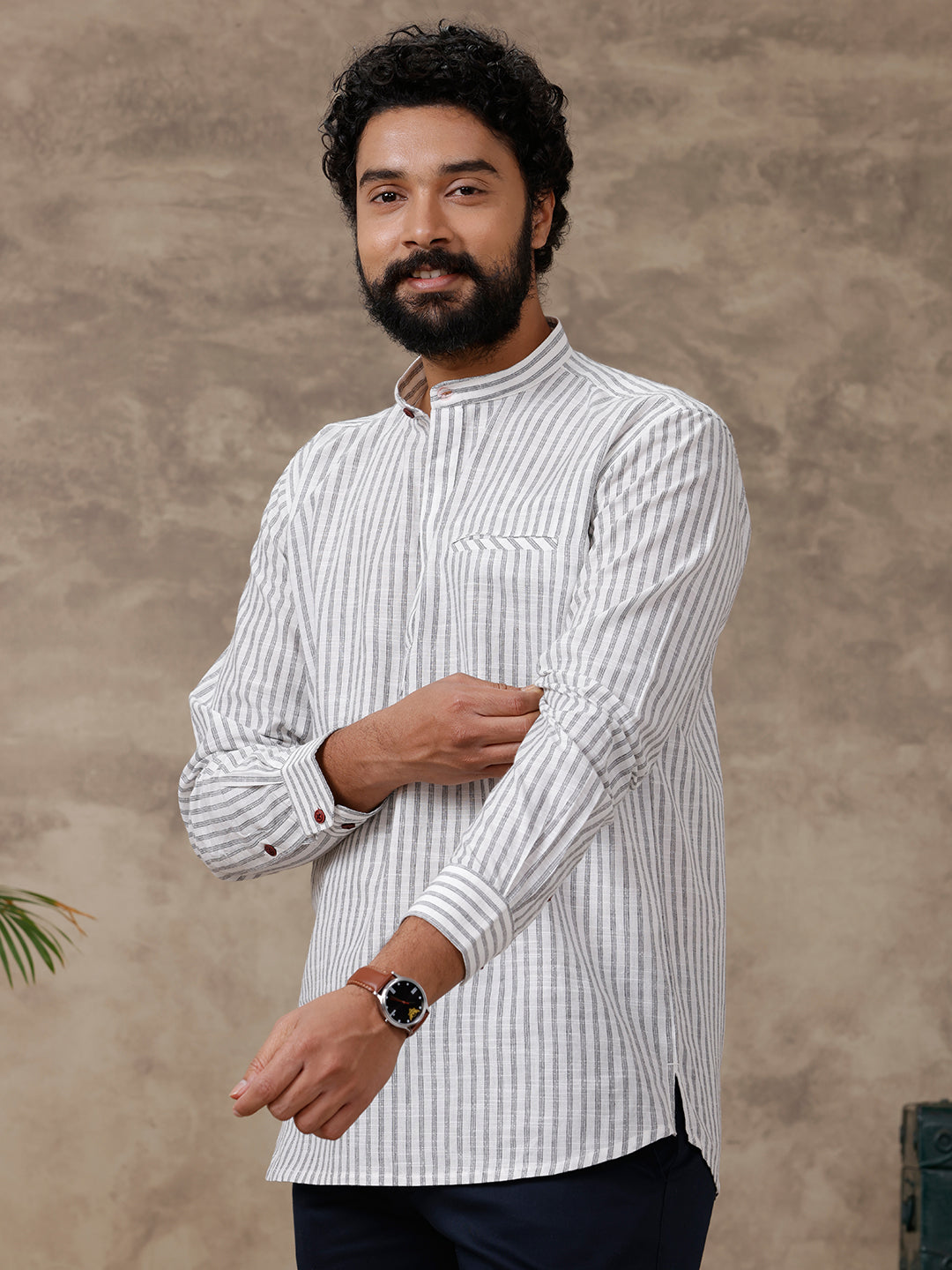 Mens Short Length Pocket Kurta Whitish Black PB9