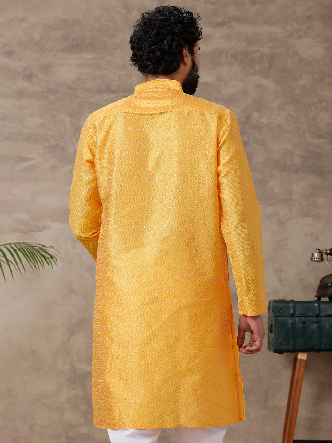 Men Full Length Pocket Kurta Yellow Y14