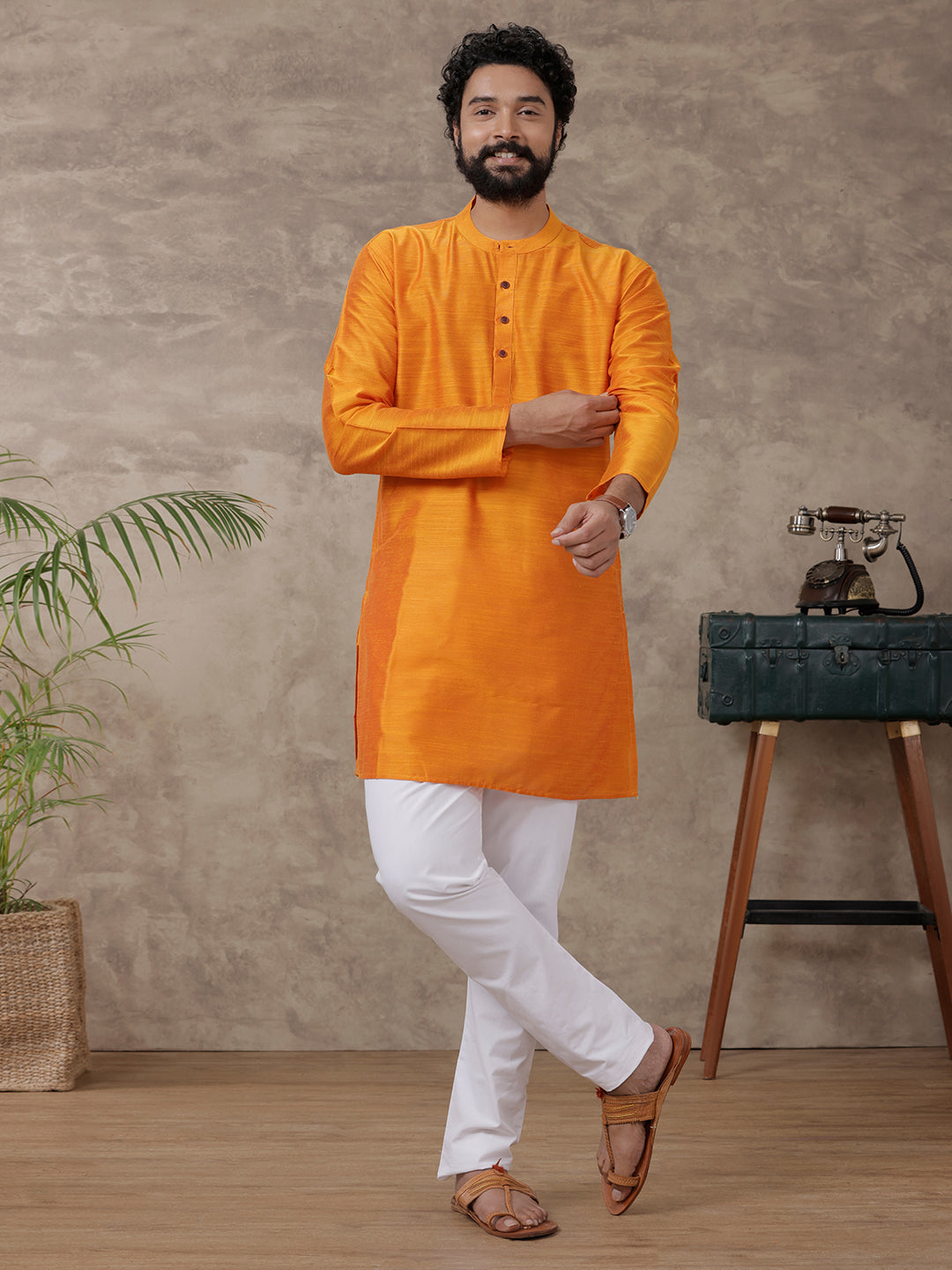 Mens Medium Length Pocket Kurta Orange Y11