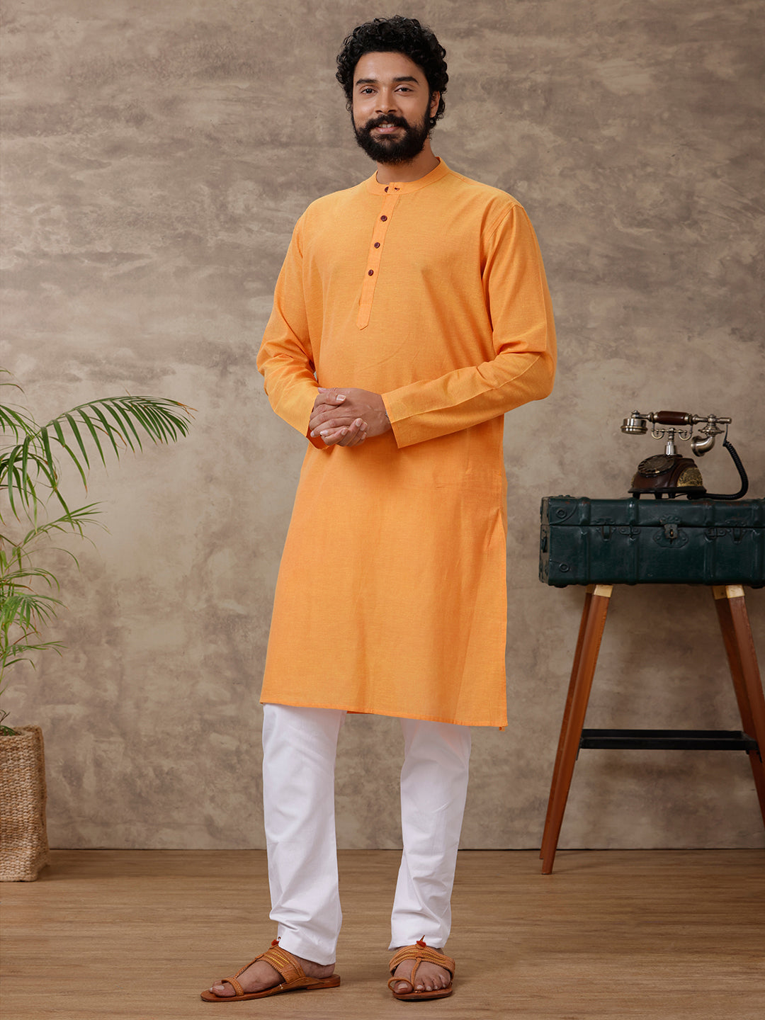 Men Cotton Full Length Plain Pocket Kurta Orange Y13