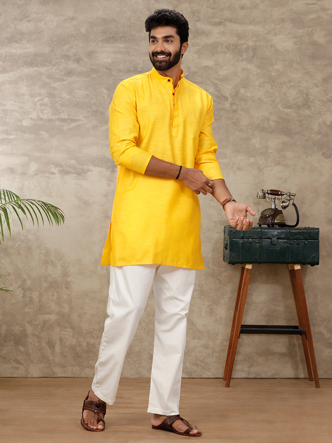 Mens Medium Length Pocket Kurta Orangy Yellow Y16