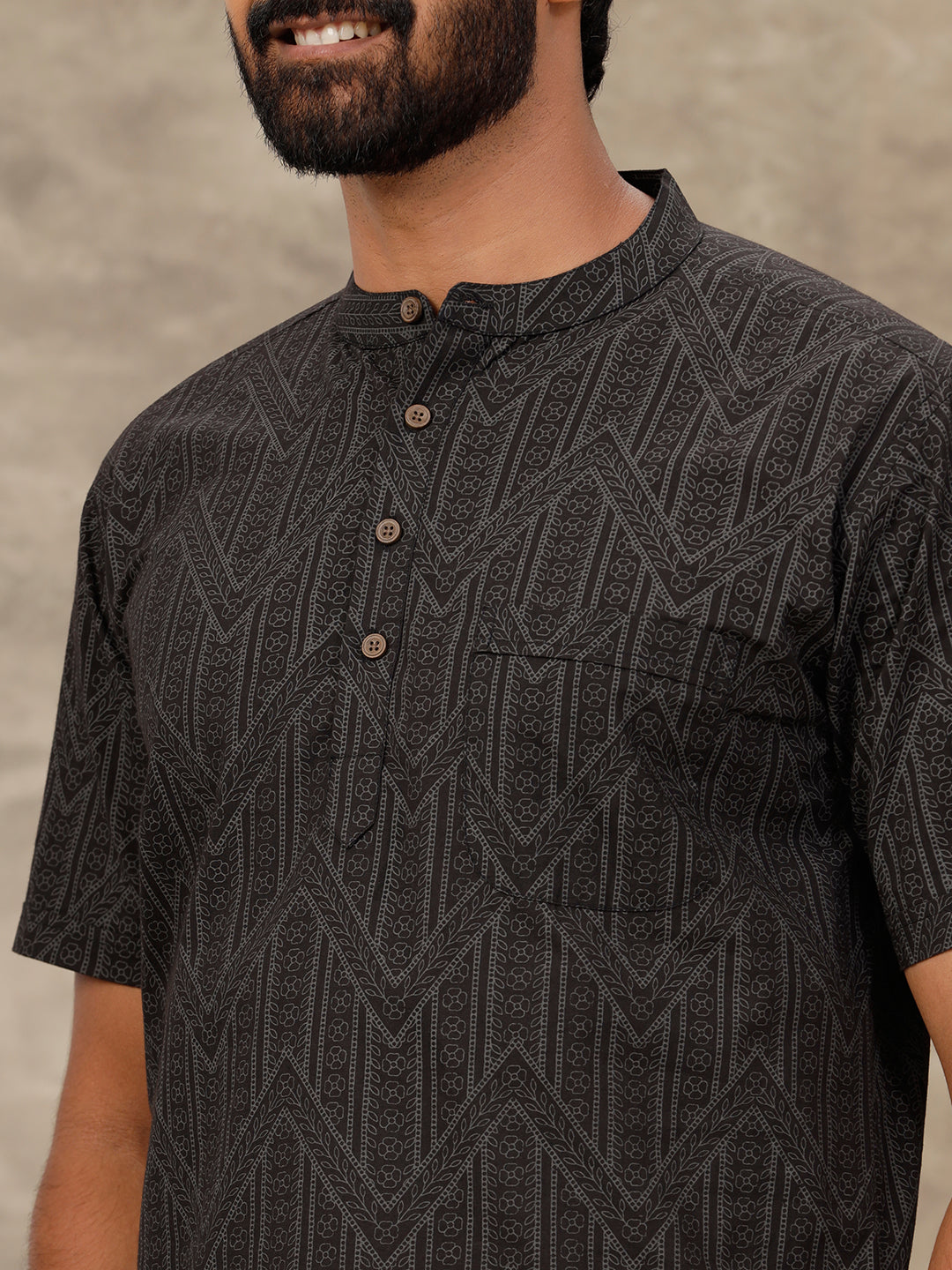 Men Short Length Pocket Kurta Black OC19