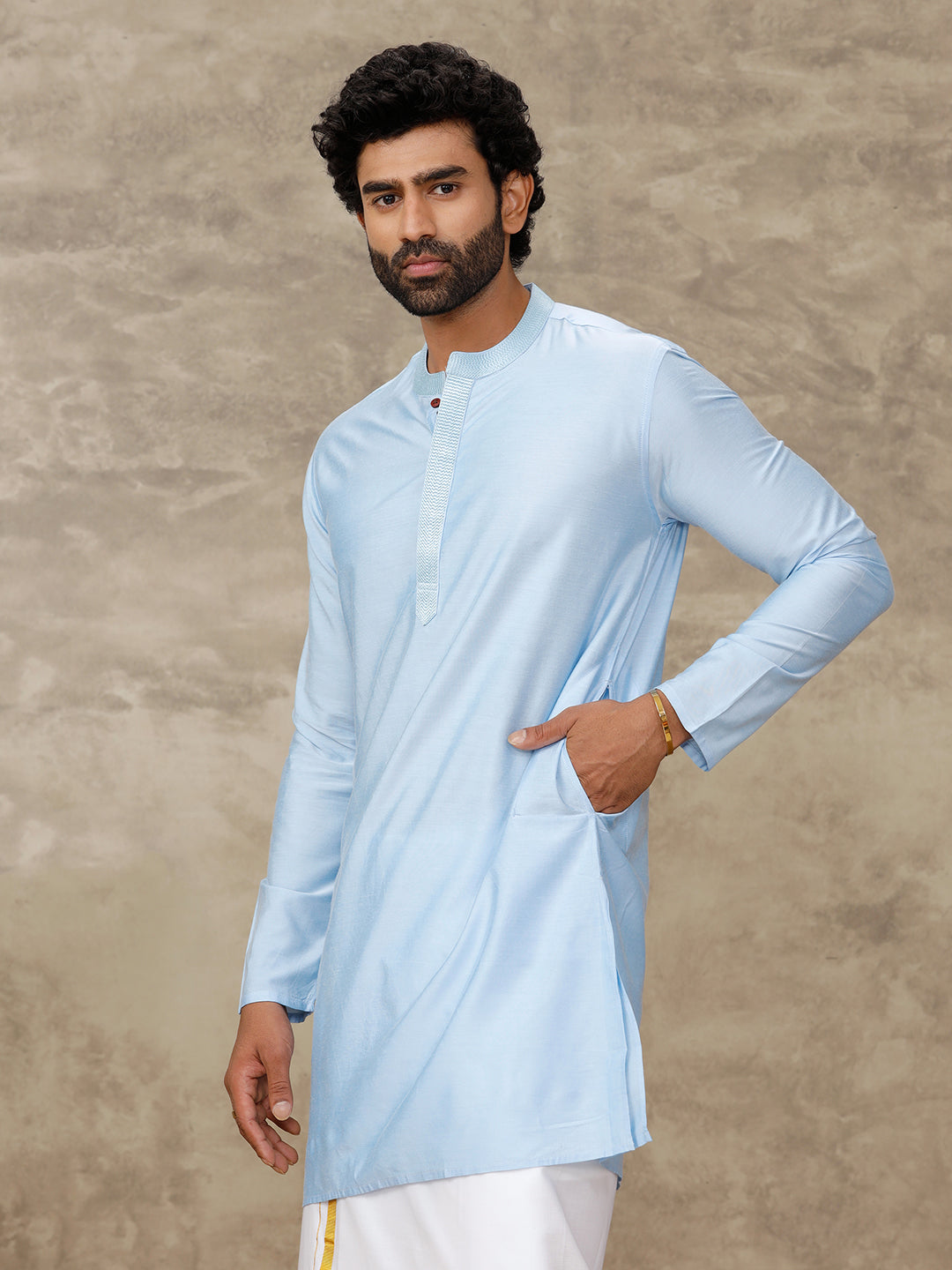 Men Medium Length Pocket Kurta Blue RC30