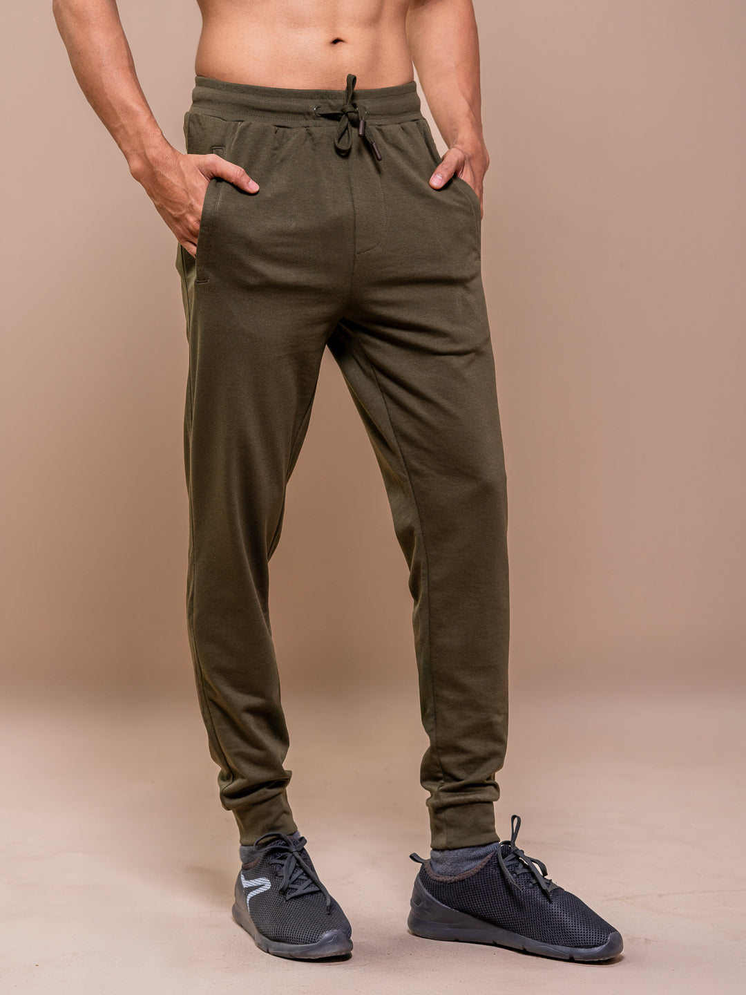 Men Combed Cotton Rich Jogger with Side Pockets Olive Green EJ6