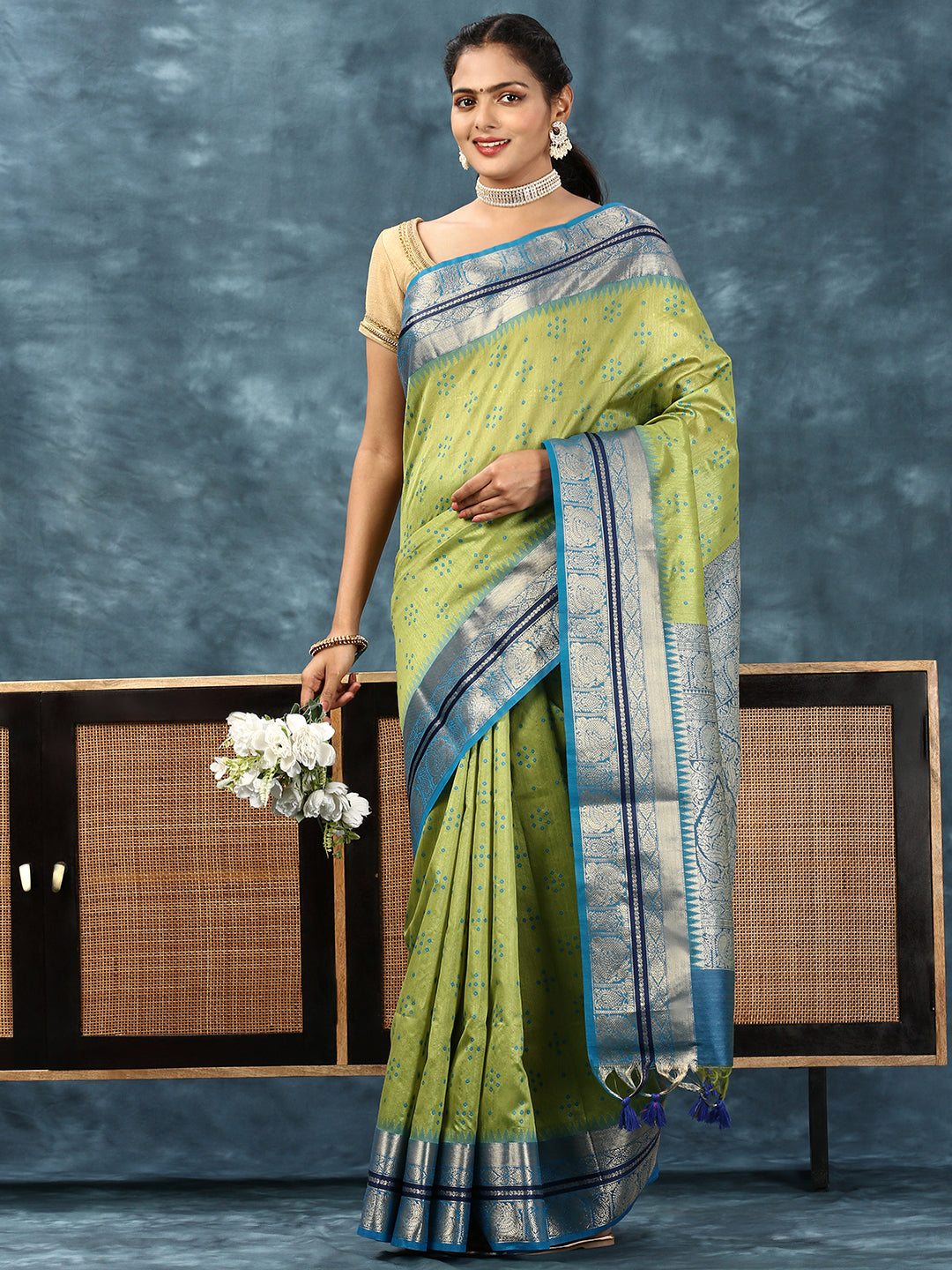 Womens Semi Cotton Weaving Saree SCS97