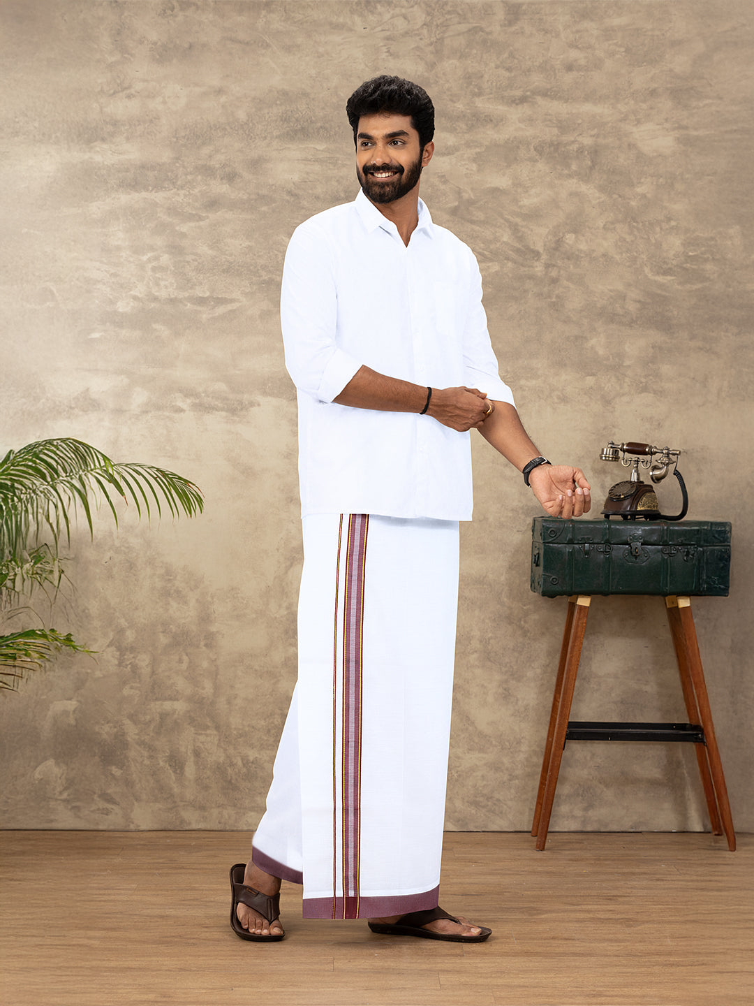 Men Cotton Blend Single Layer White Dhoti with Fancy Jari Border HGF26