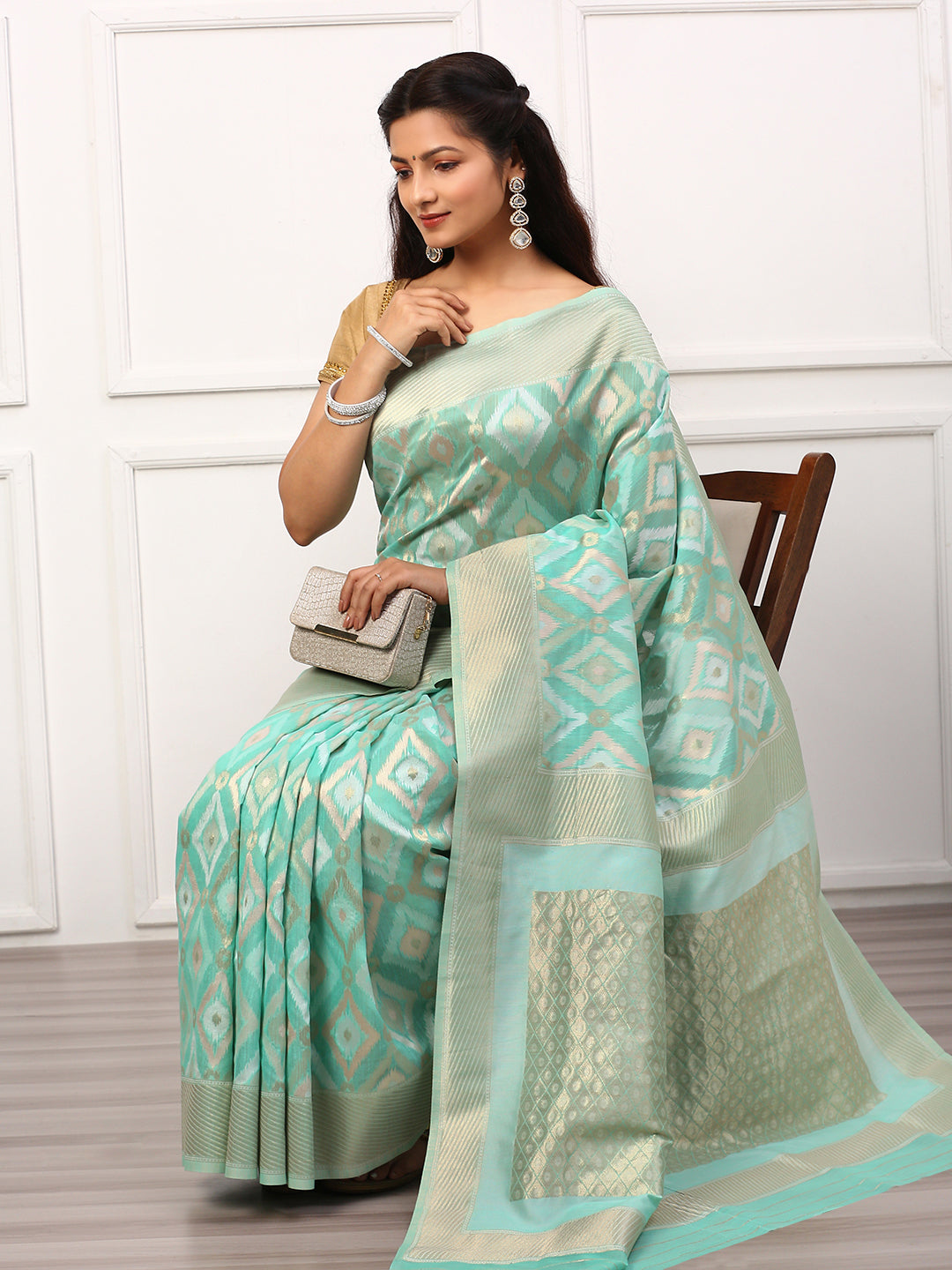 Women Semi Linen Weaving Saree Green SL146