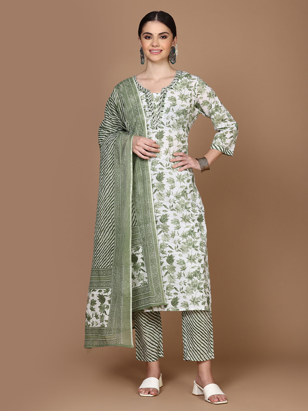 Women Cotton Green Collar Neck Straight Cut Print &amp; Embroidered Kurti Set PKS20
