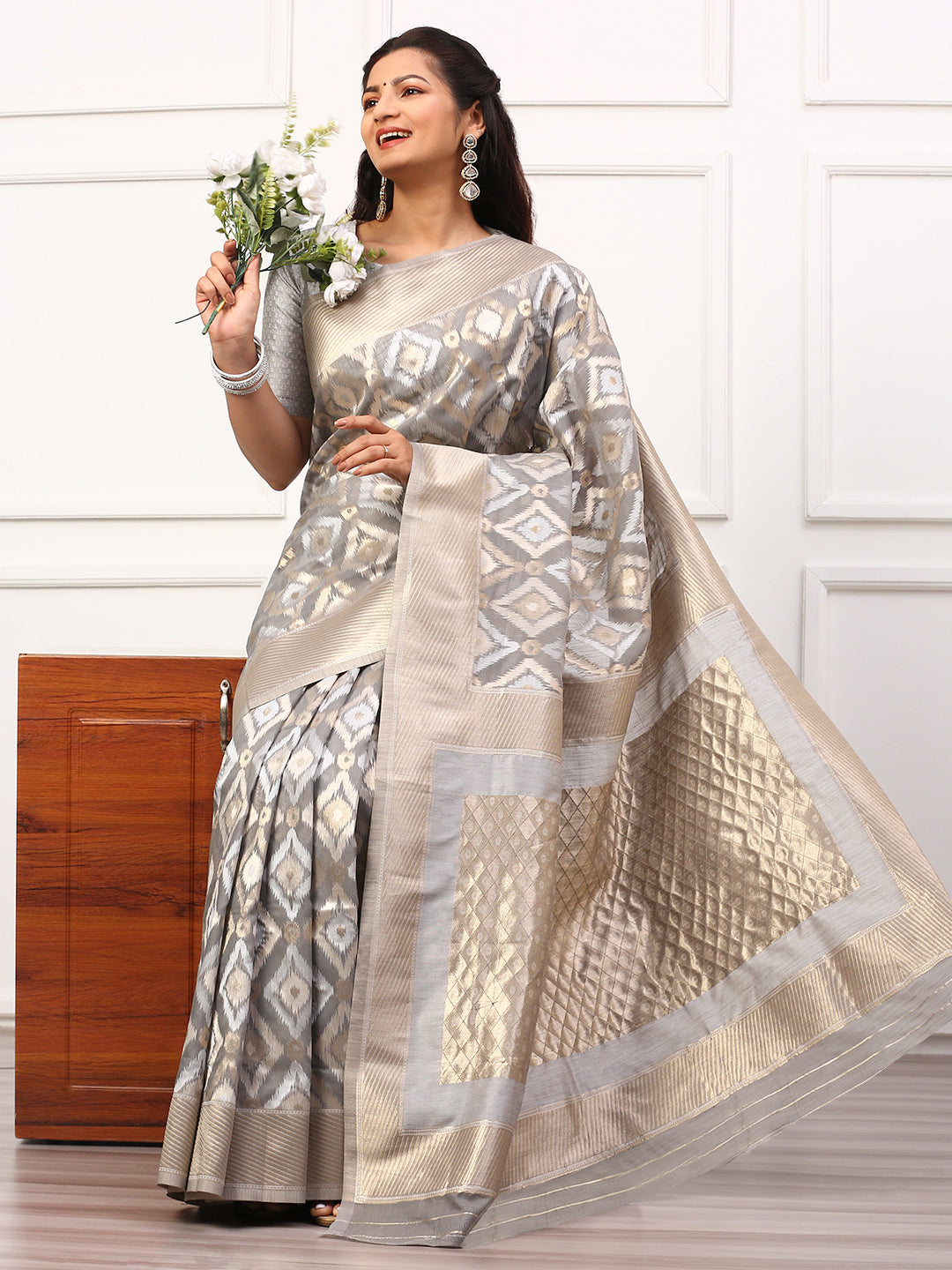 Women Semi Linen Weaving Saree Grey SL144