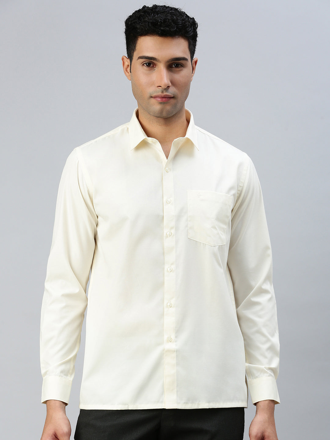 Men Cotton Blend Shirt Cream Manavalan