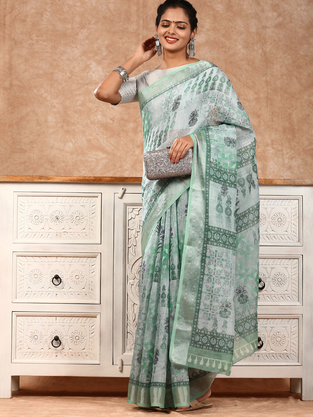 Women Semi Linen Saree Green SL125