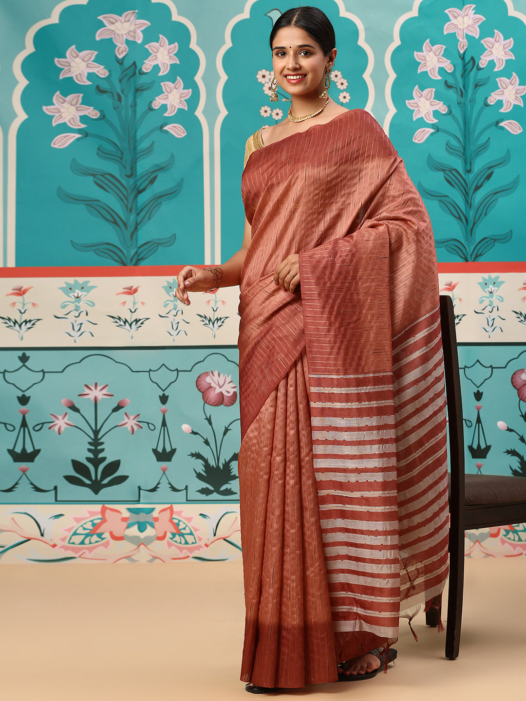 Women Semi Raw Silk Weaving Saree Red SRS67