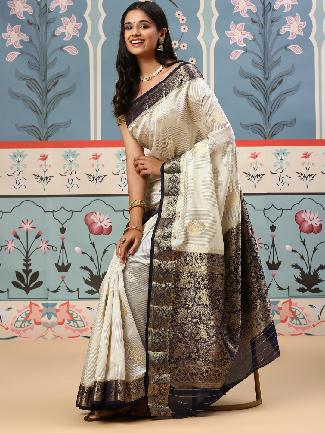 Women Semi Raw Silk Weaving Saree Cream SRS73